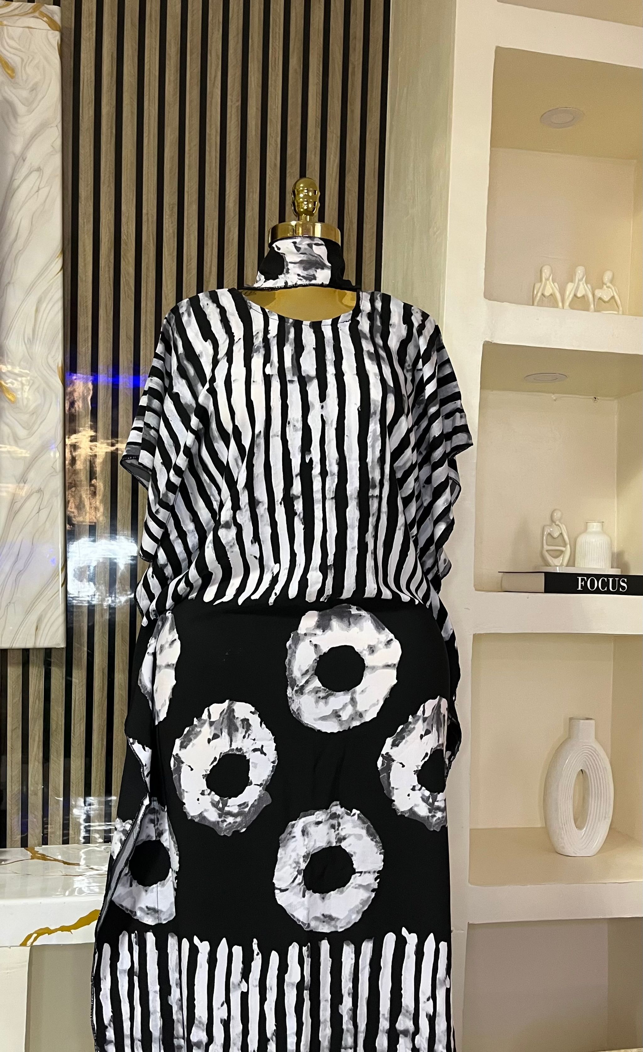 Black & White - Crepe Bubu_2