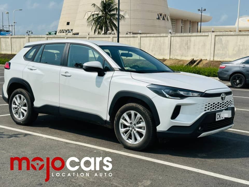 TOYOTA COROLLA CROSS 2025_1