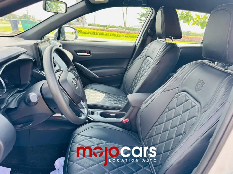 TOYOTA COROLLA CROSS 2025_8