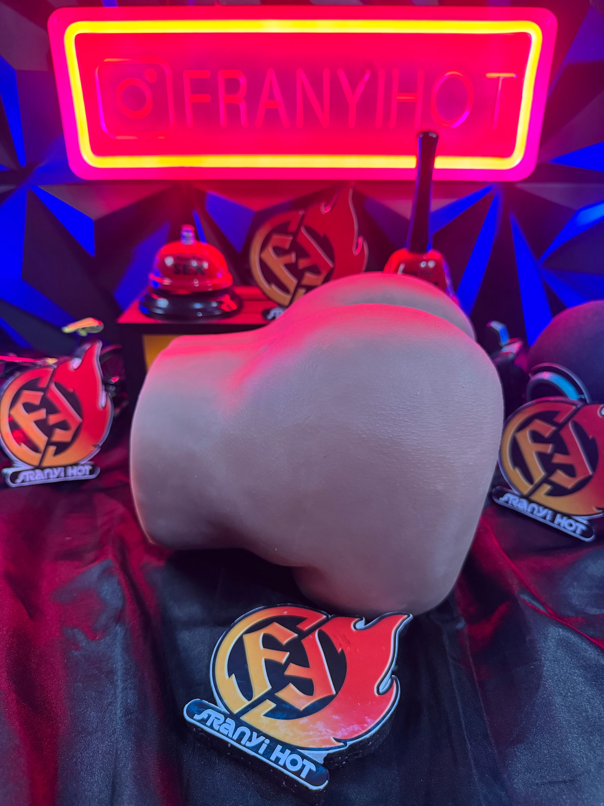 Culo realista de Succión + Vibración recargable_2