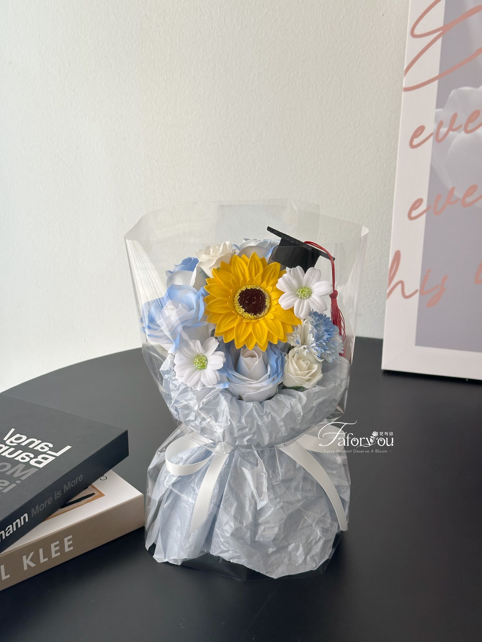 (G002) Graduation Sunflower Transparent Bouquet   _3