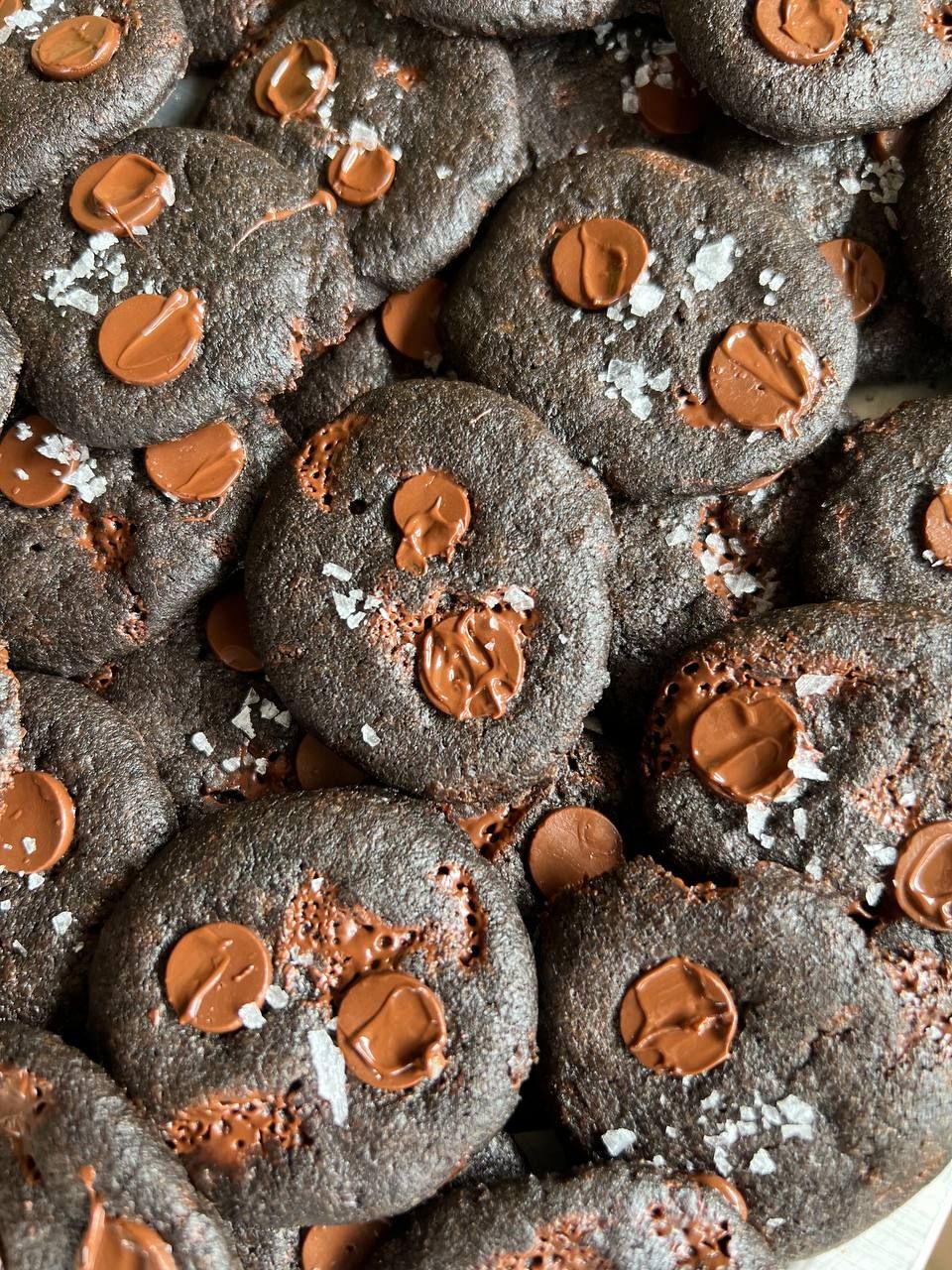 Charcoal Seasalt Cookies (30pcs)_0