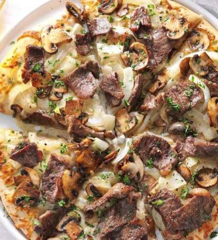 Saucy Steak Pizza_0