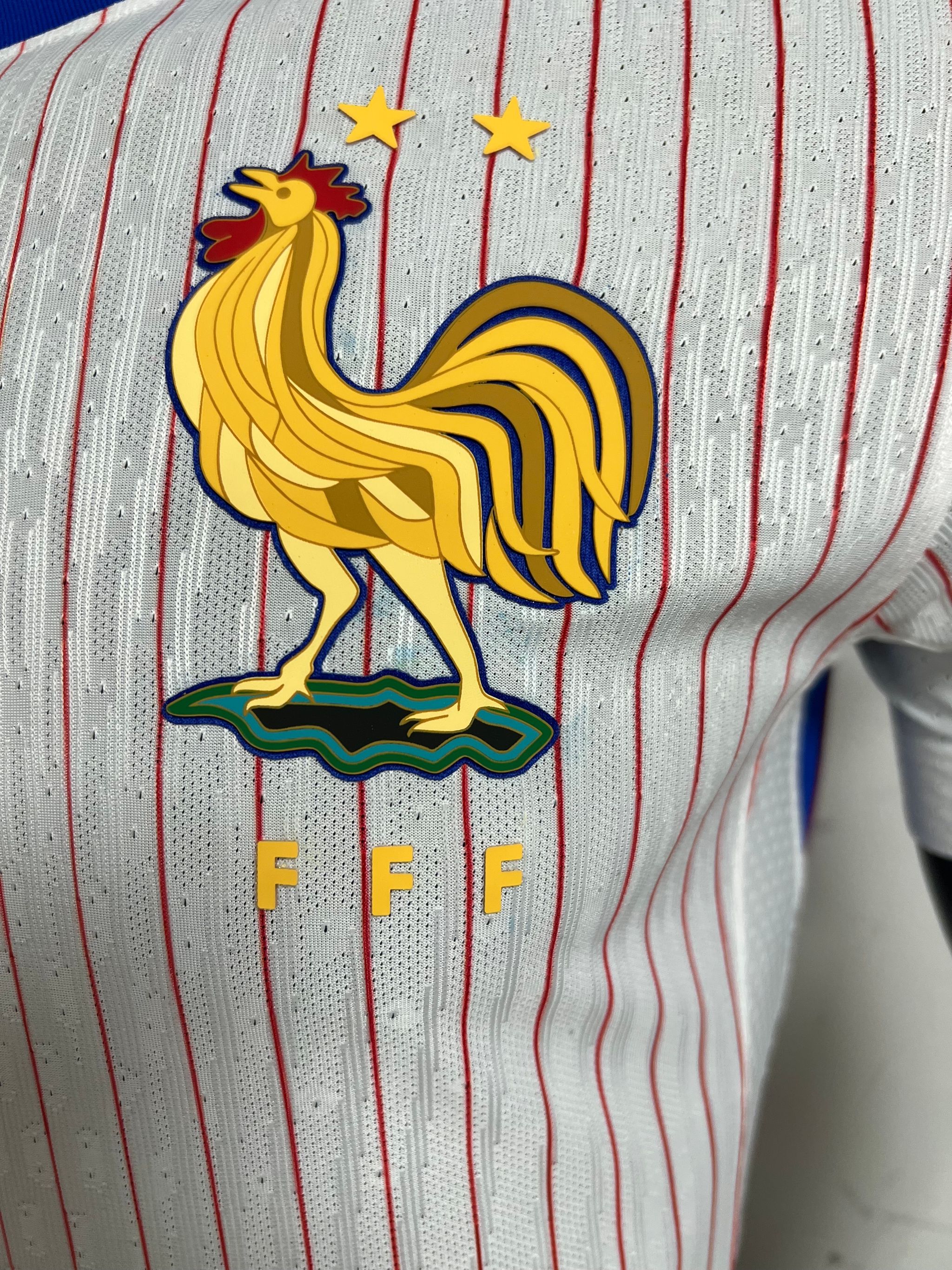 France 2024 Away Shirt (White / Blue / Red)_3