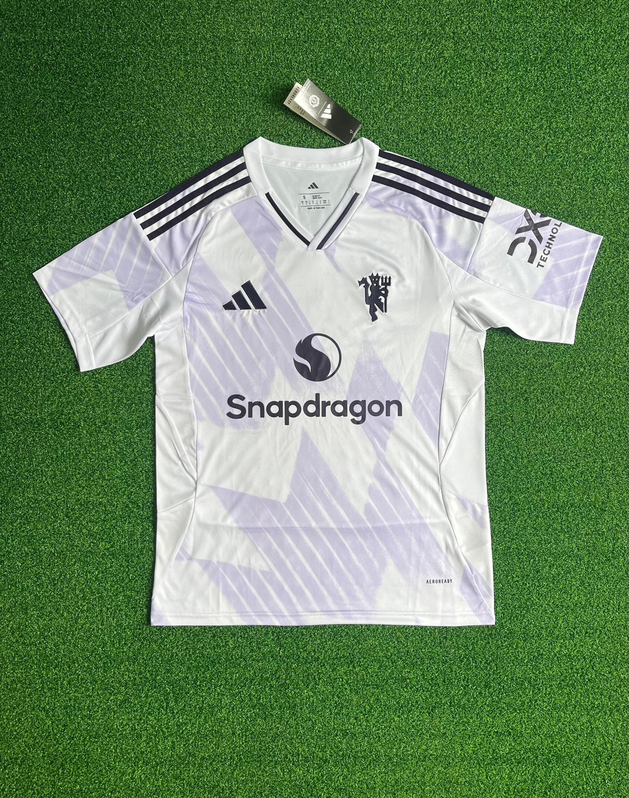 Manchester United 2025/26 Away Shirt (White / Purple / Purple)_7