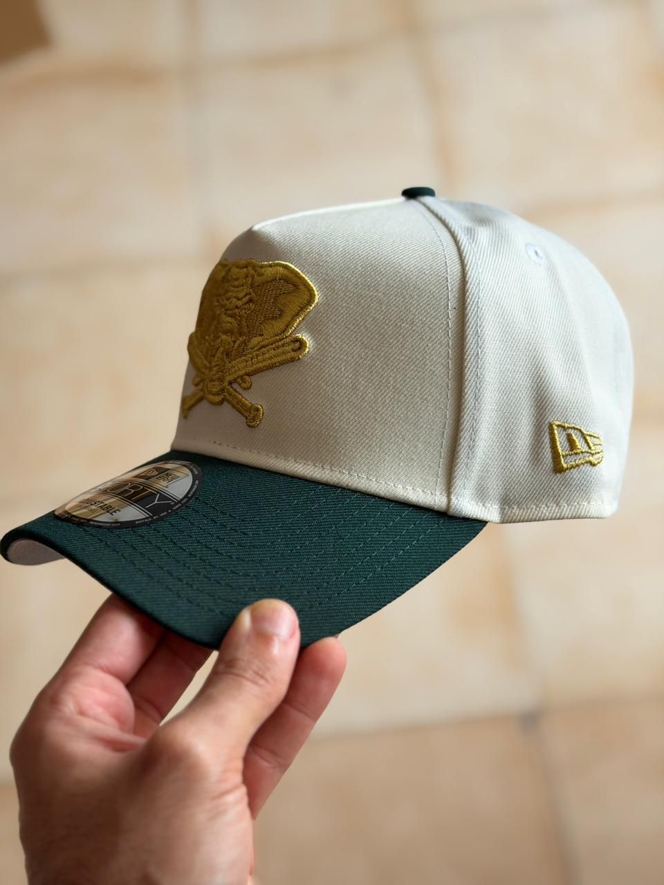 New Era 9Forty - Oakland Athletics Stadium Chrome Two Tone_5