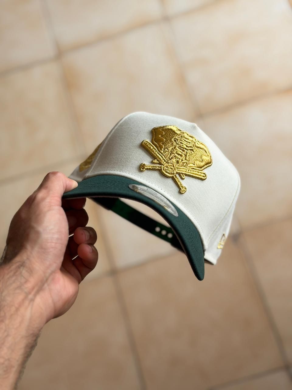 New Era 9Forty - Oakland Athletics Stadium Chrome Two Tone_4