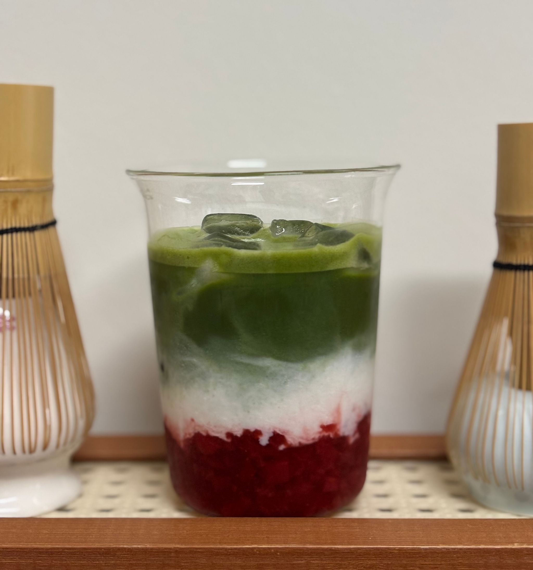 Strawberry Matcha Latte_0