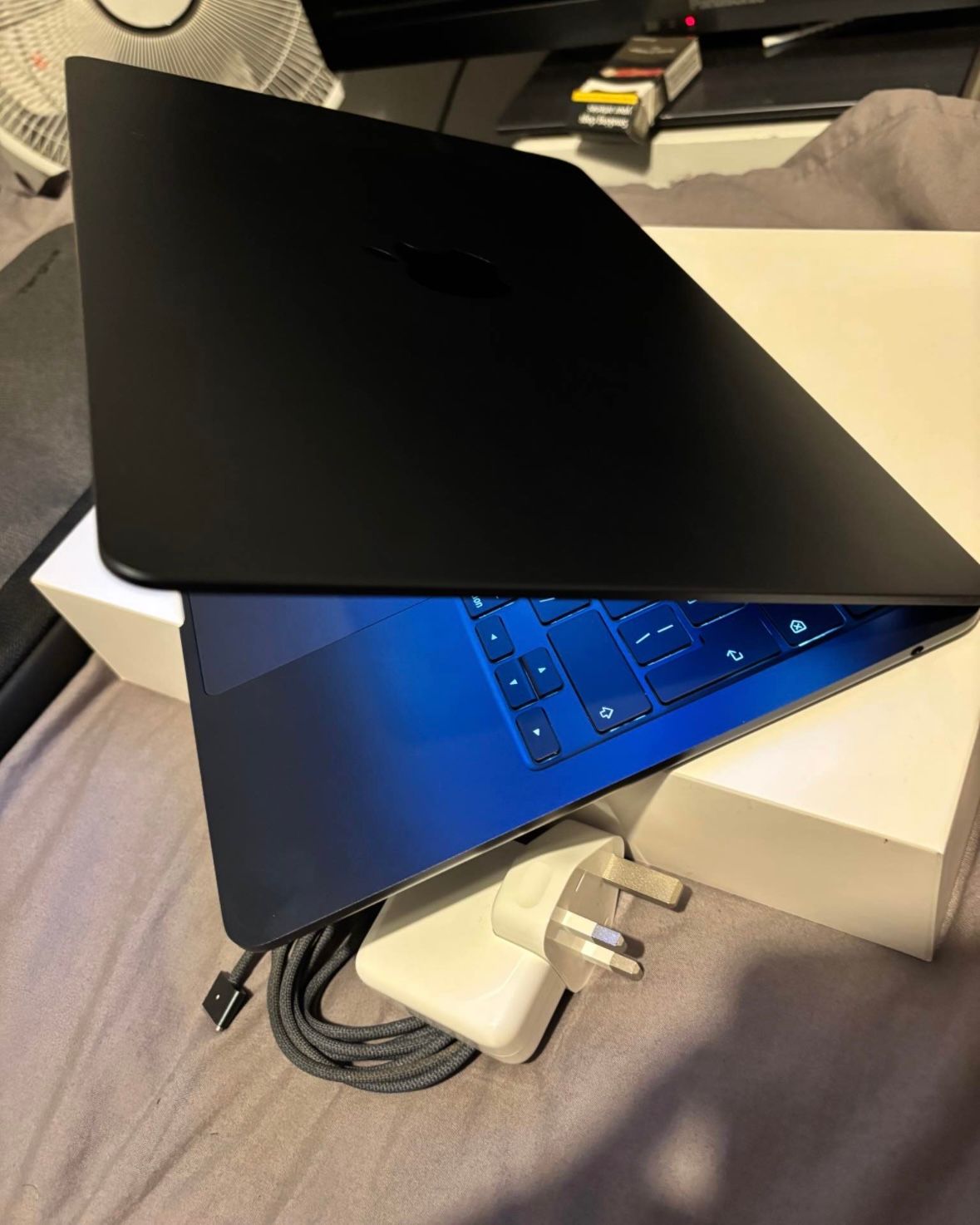 Apple MacBook Air 2025 M4 – 13,6” Midnight Black | Performance Ultime 🚀_3