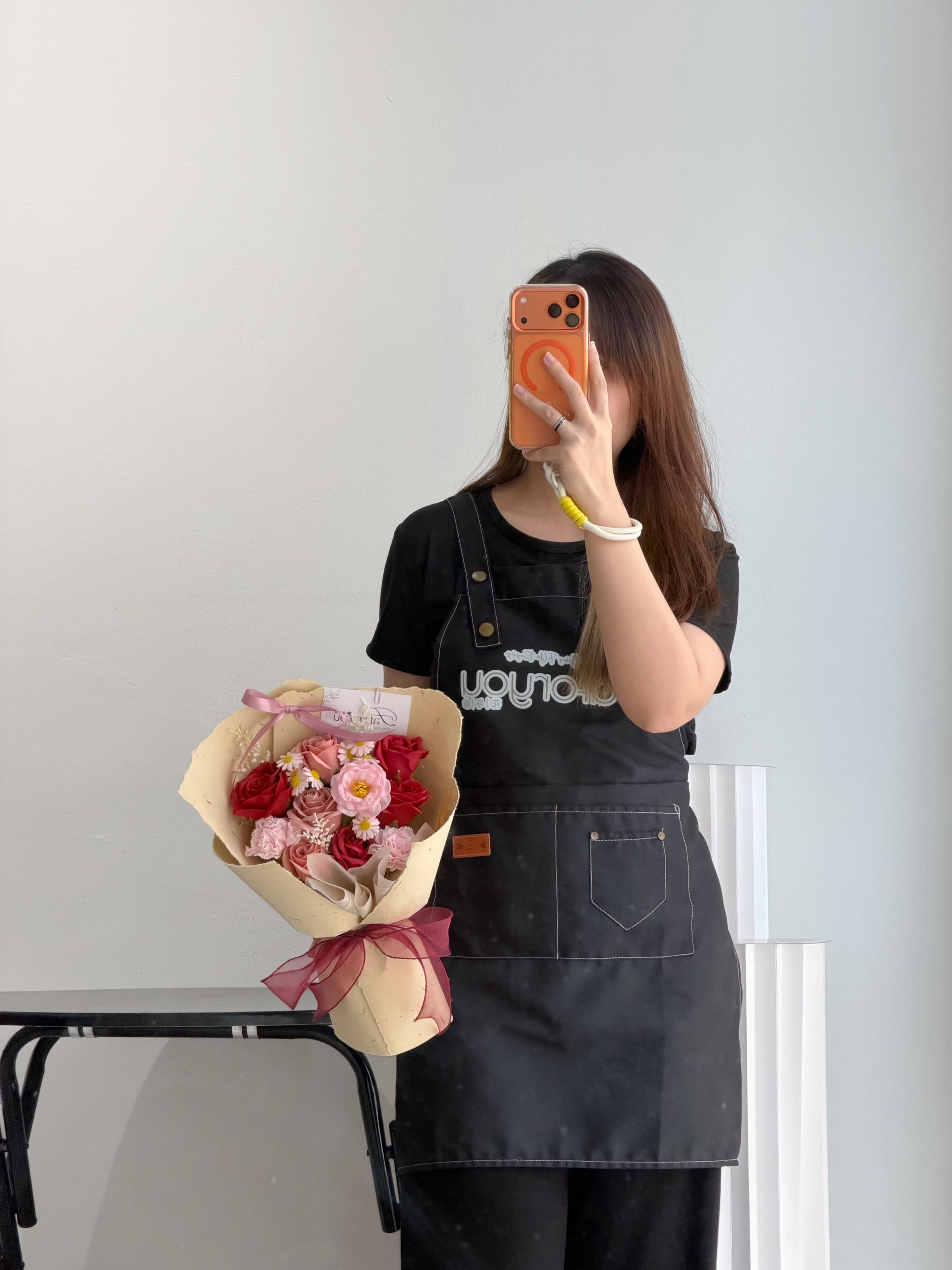  Cappuccino Red Dong Ba Soap Flower Mixed Bouquet  _1