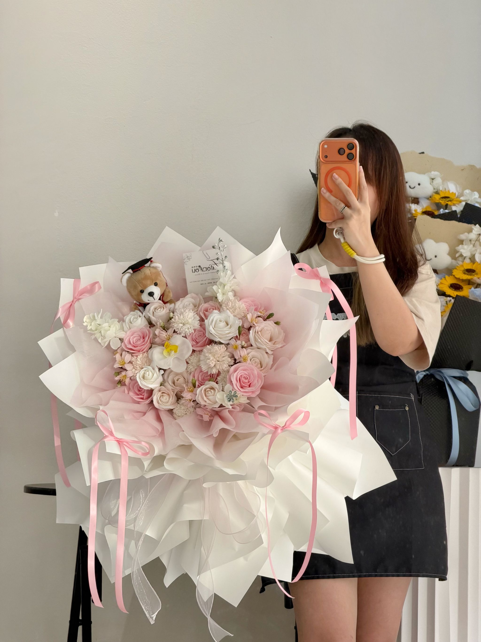 (GB034) Graduation Bear Soap Flower Mixed Big Bouquet   _0