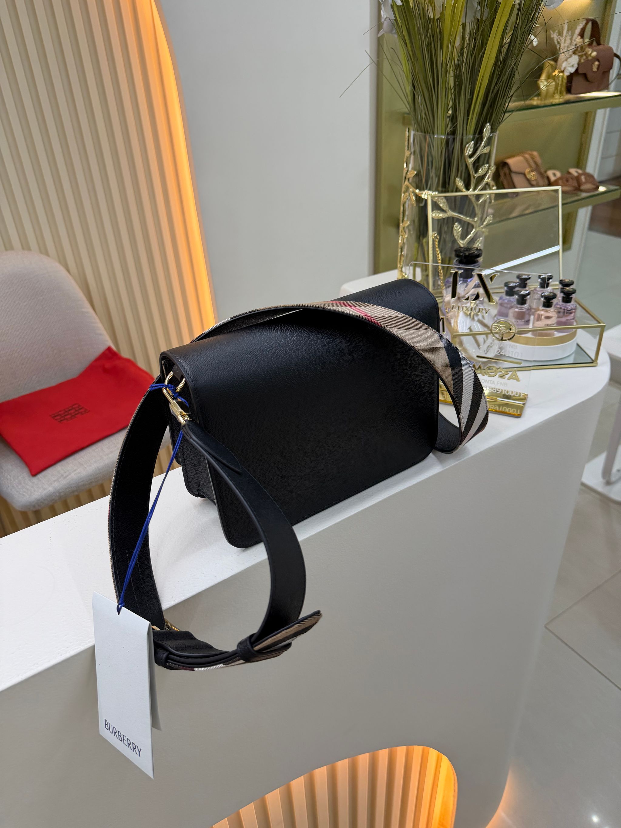 Bolsa Burberry clássica _3