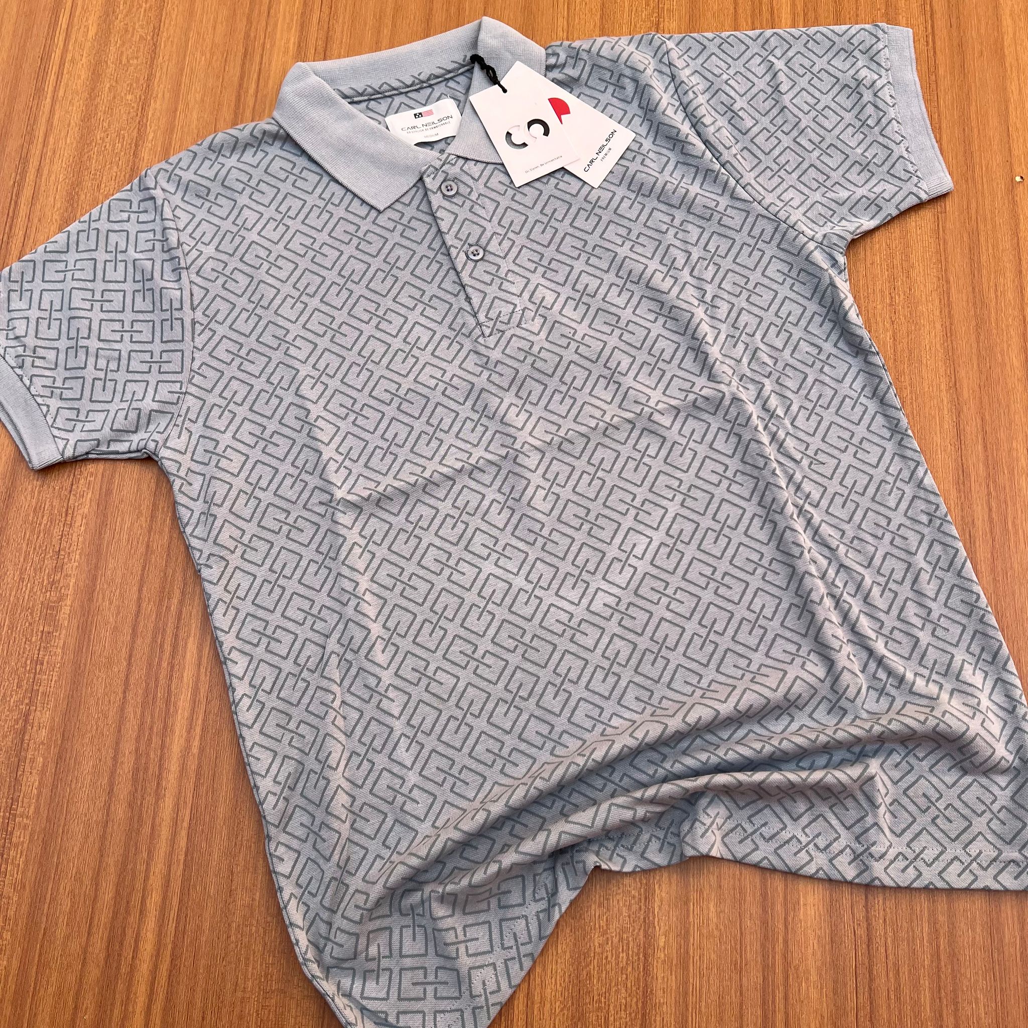 CARL NELSON CLUB TEE - LIGHT BLUE_2