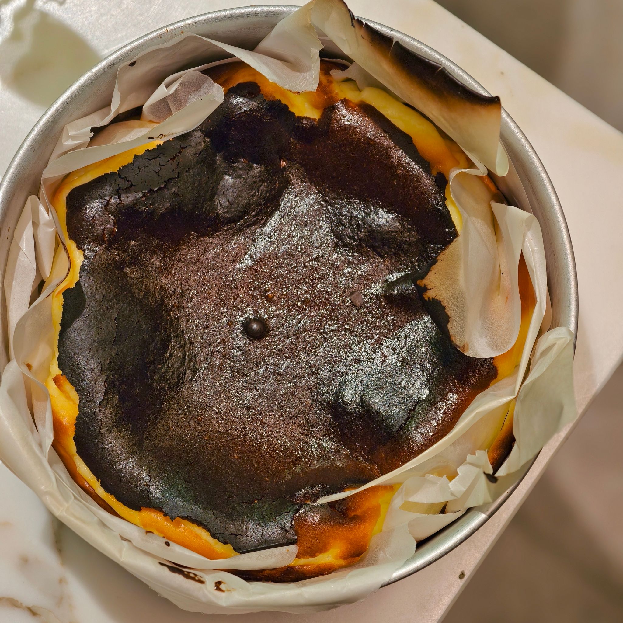 burnt basque cheesecake (8” whole cake)_0