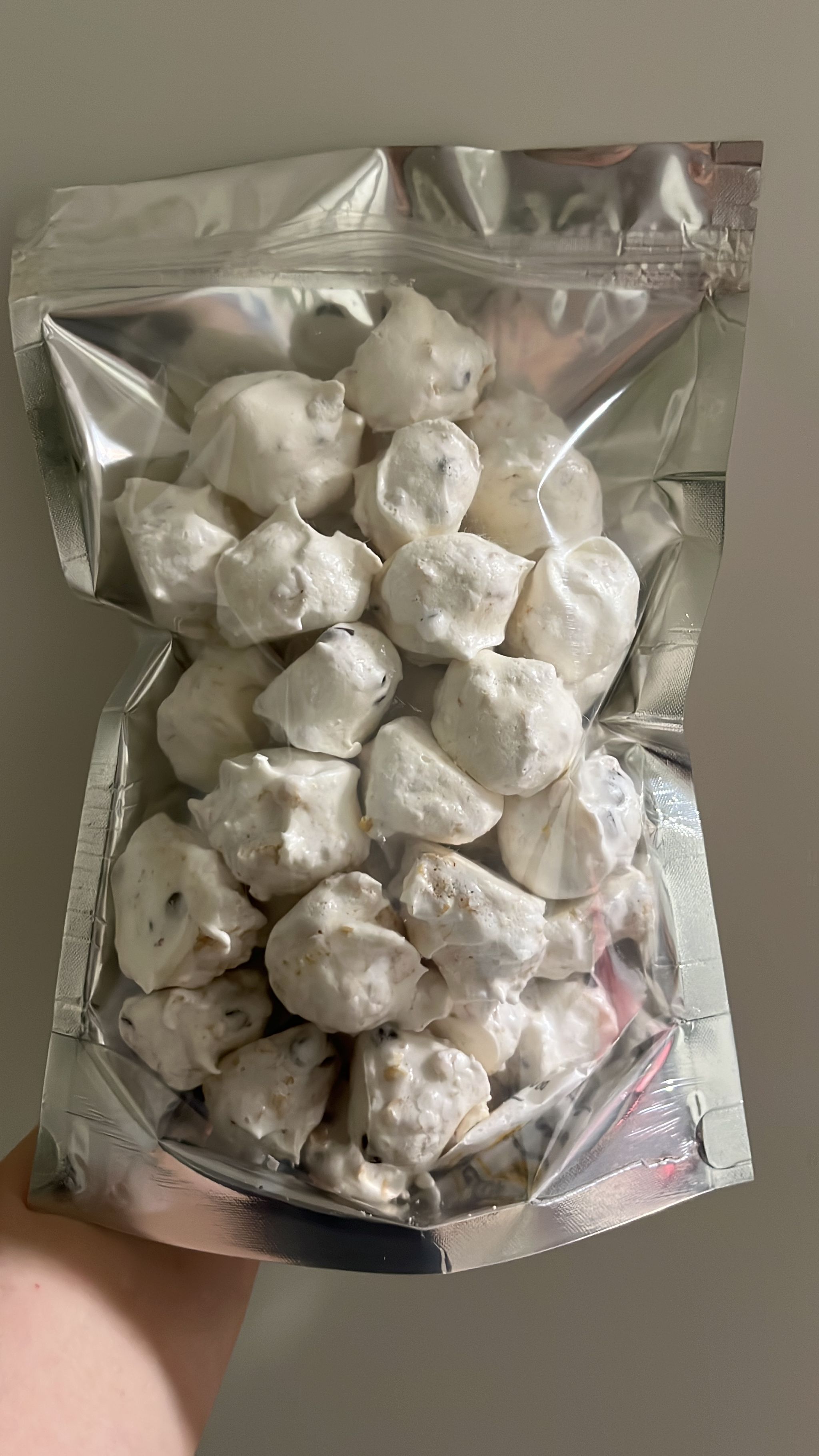 Choc Chip Cornflakes Meringues _0