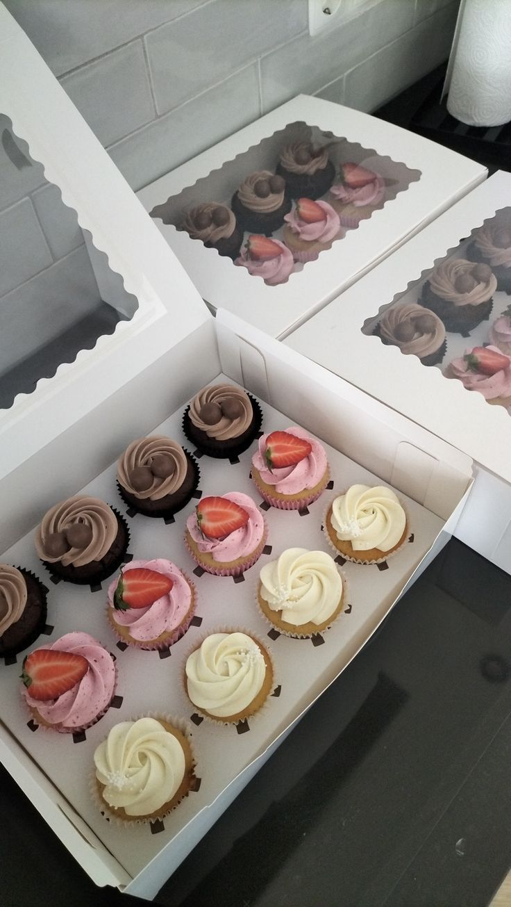 75 Cupcakes ( PARTY PACKAGE)_0