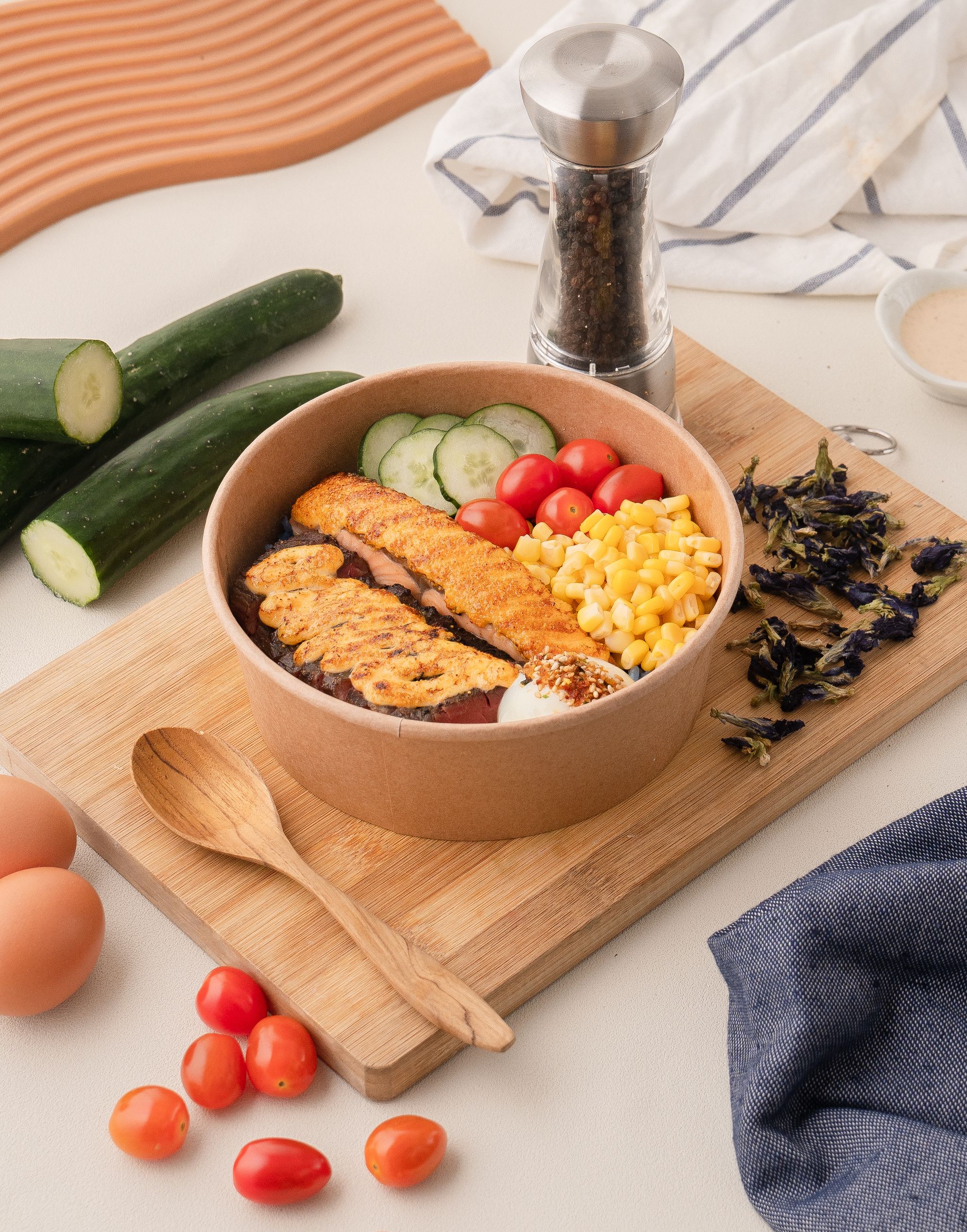 Surf & Turf Bowl (Beef + Salmon)_0