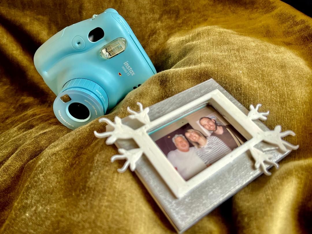 Instax Big Frame with decorative Frame_2