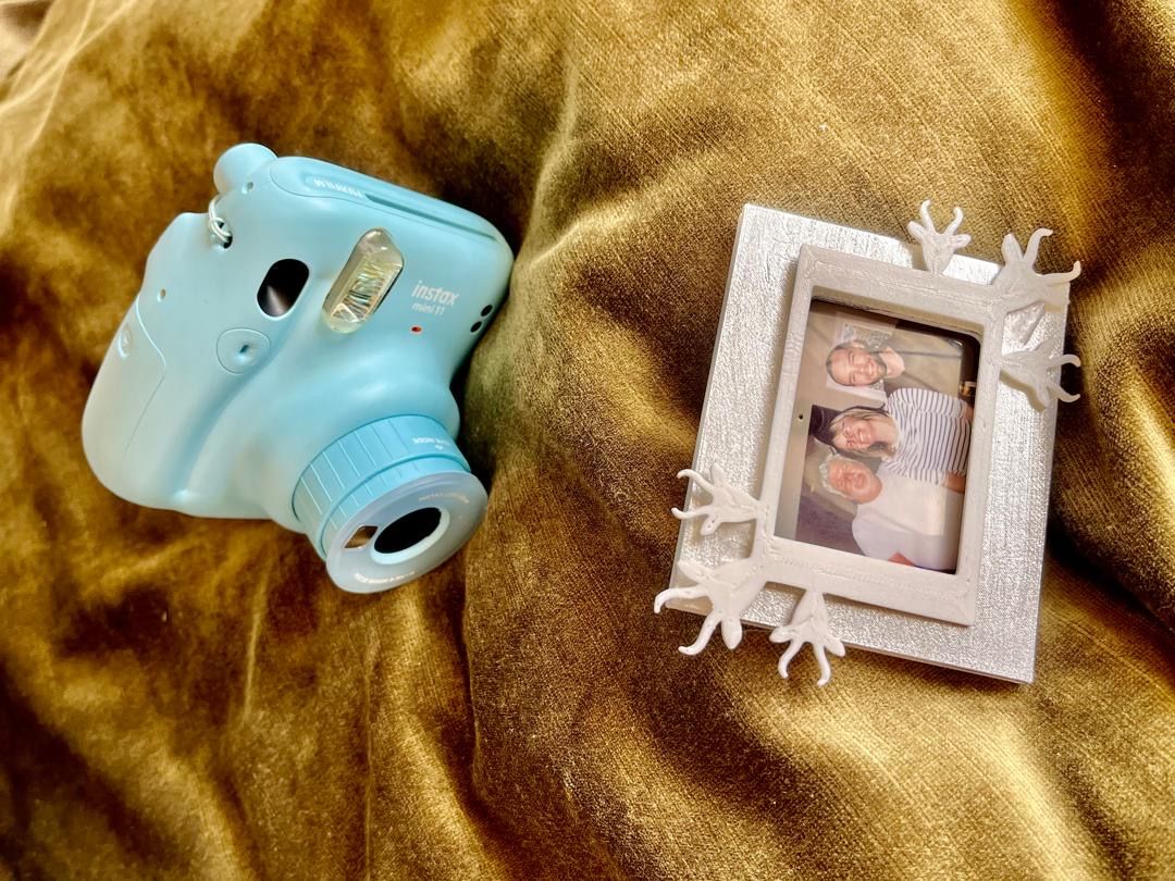 Instax Big Frame with decorative Frame_3