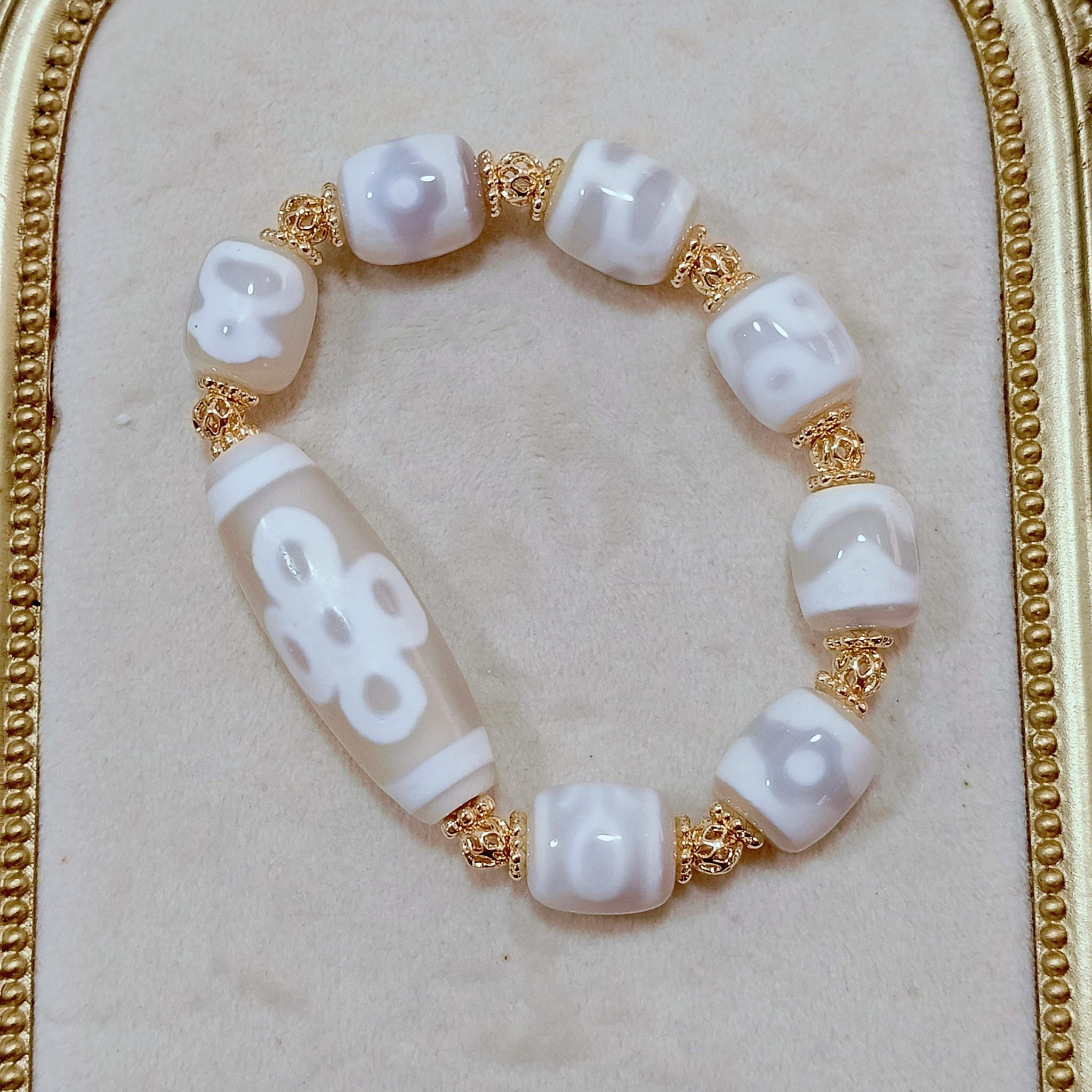 White 5 Eye Lightning Dzi Wealth & Blessings Bracelet (Matte Old Collection Piece)_3