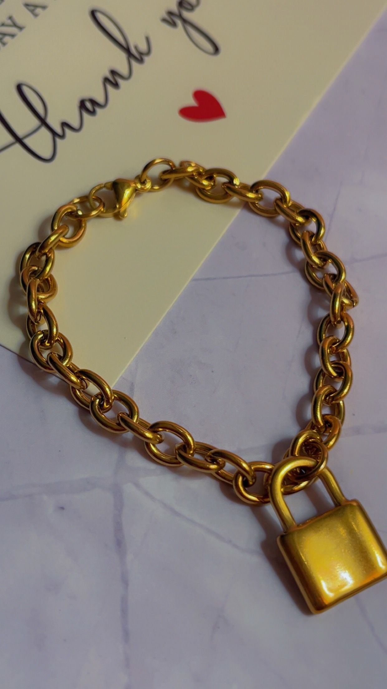Lock Bracelet Gold_1