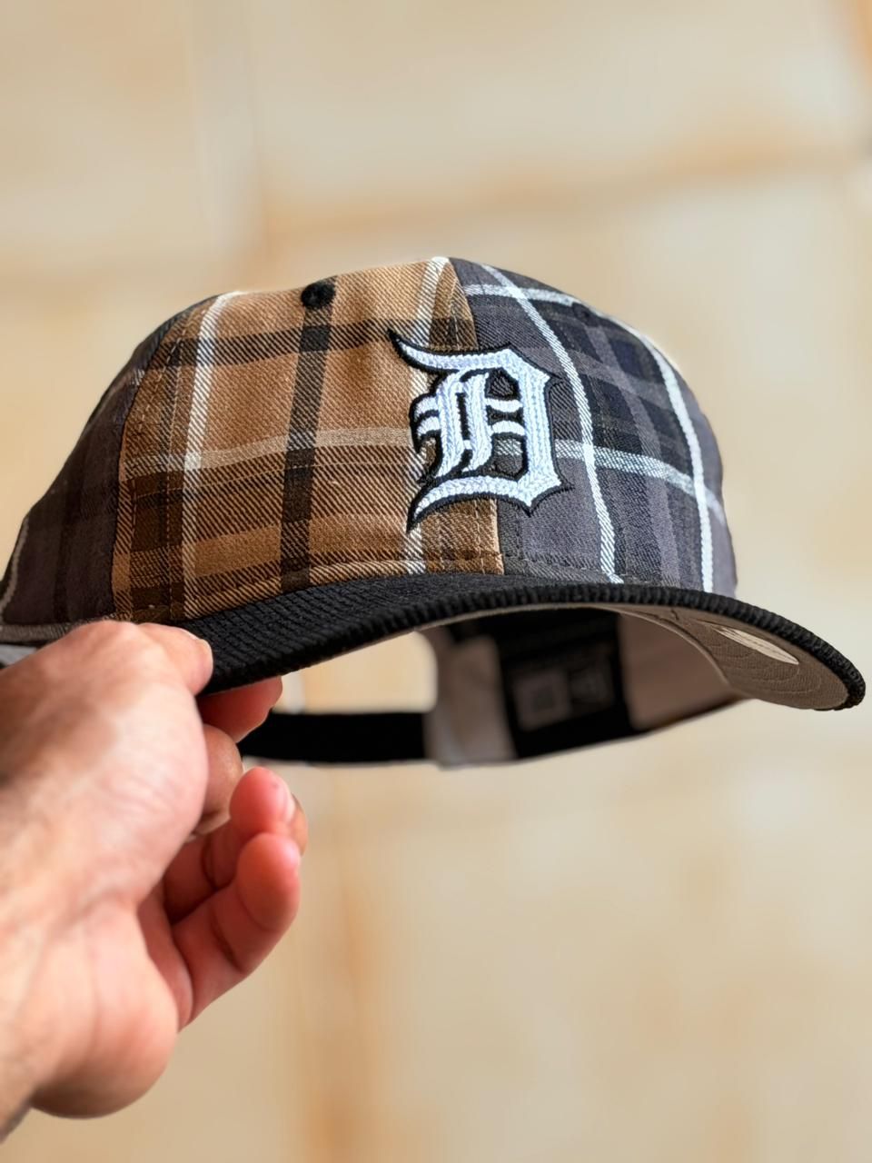 New Era 9Fifty - Tigers 'Multi Panel Plaid'  High Crown Strapback Plaid -_0