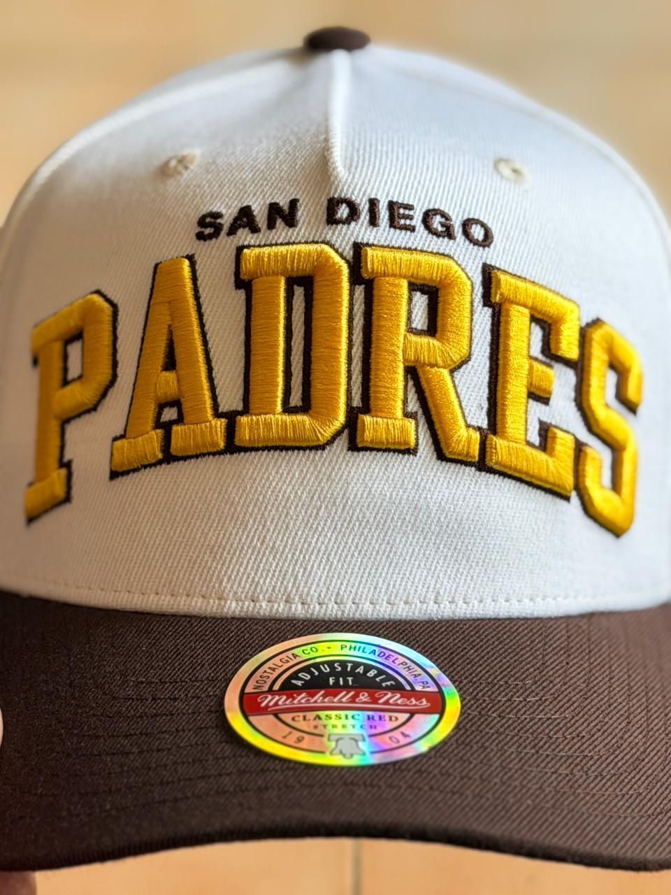 Mitchell & Ness - San Diego Padres 'Arch' MVP Snapback Cream - _1