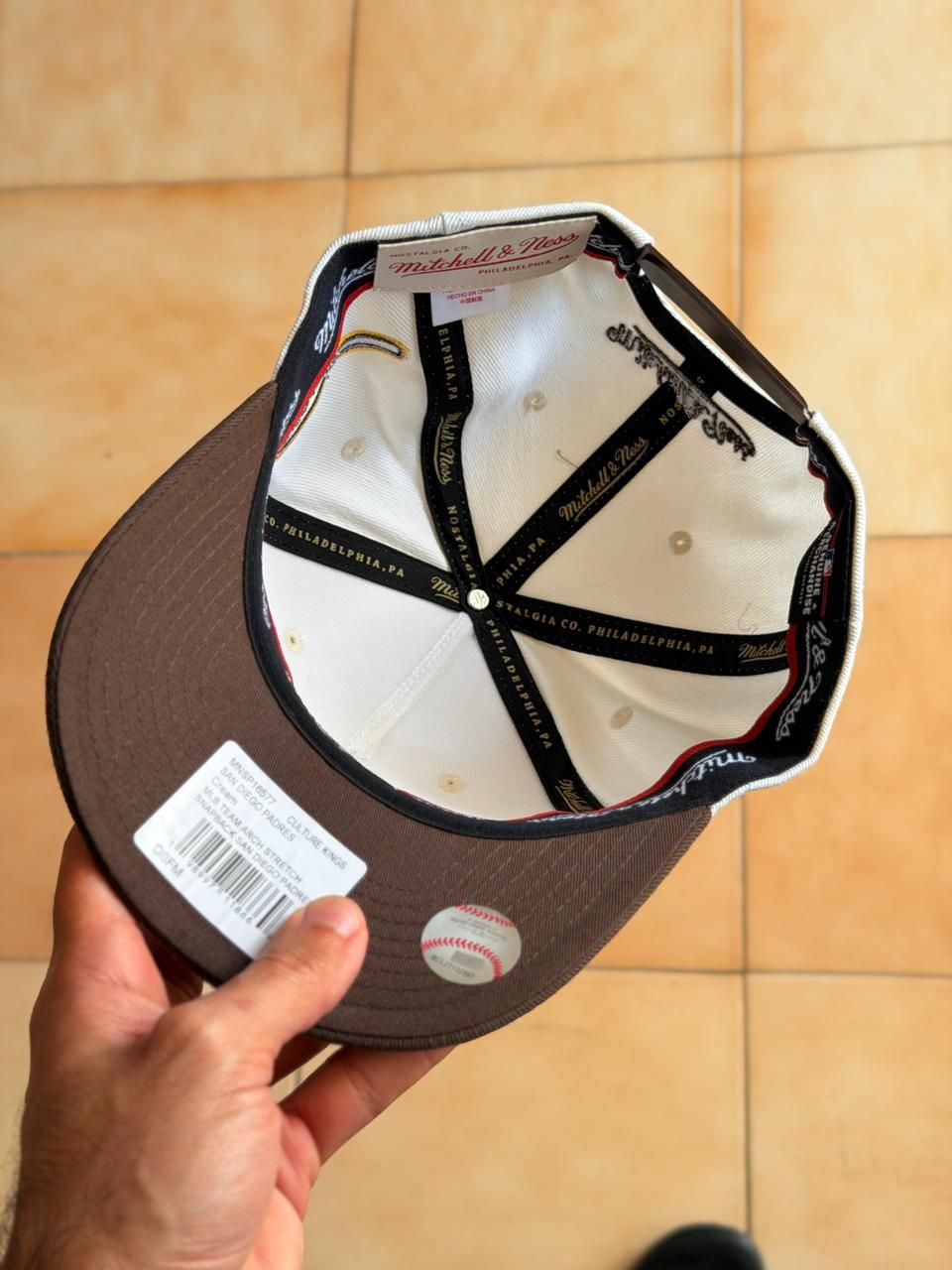 Mitchell & Ness - San Diego Padres 'Arch' MVP Snapback Cream - _7
