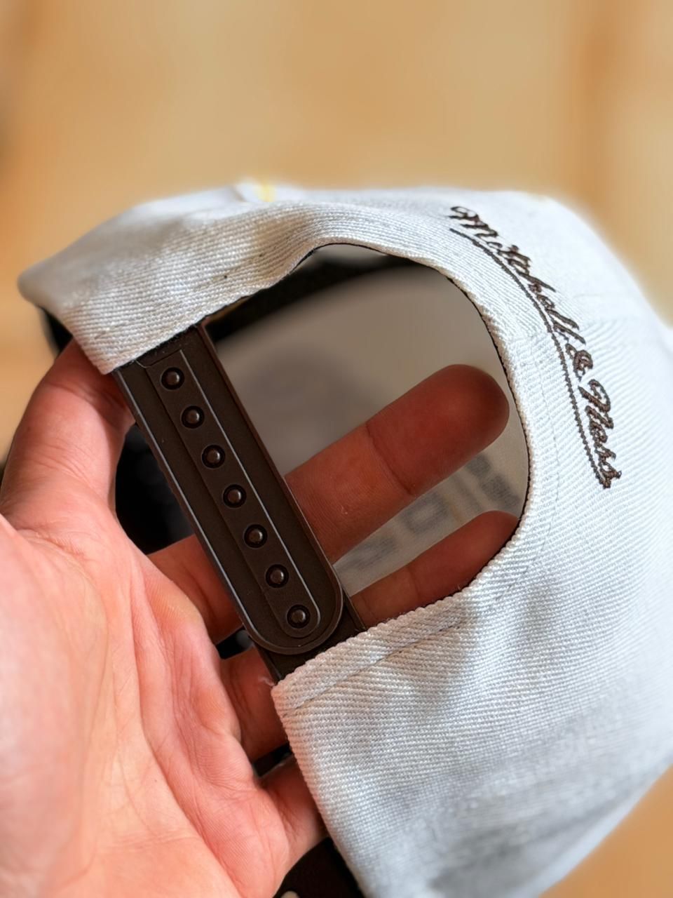 Mitchell & Ness - San Diego Padres 'Arch' MVP Snapback Cream - _2