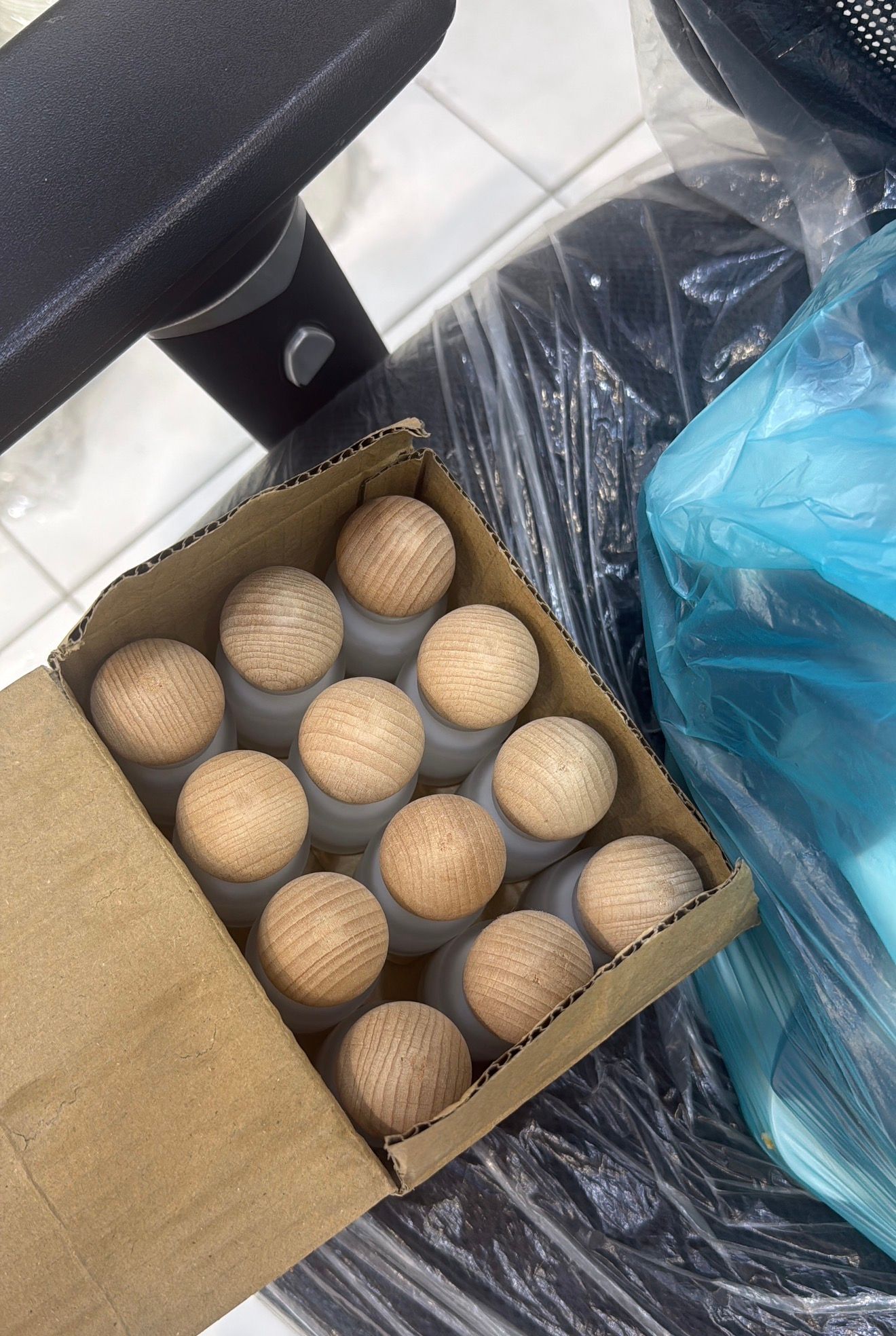 عطور التوزيعات عدة روائح-بسعر الجمله_3