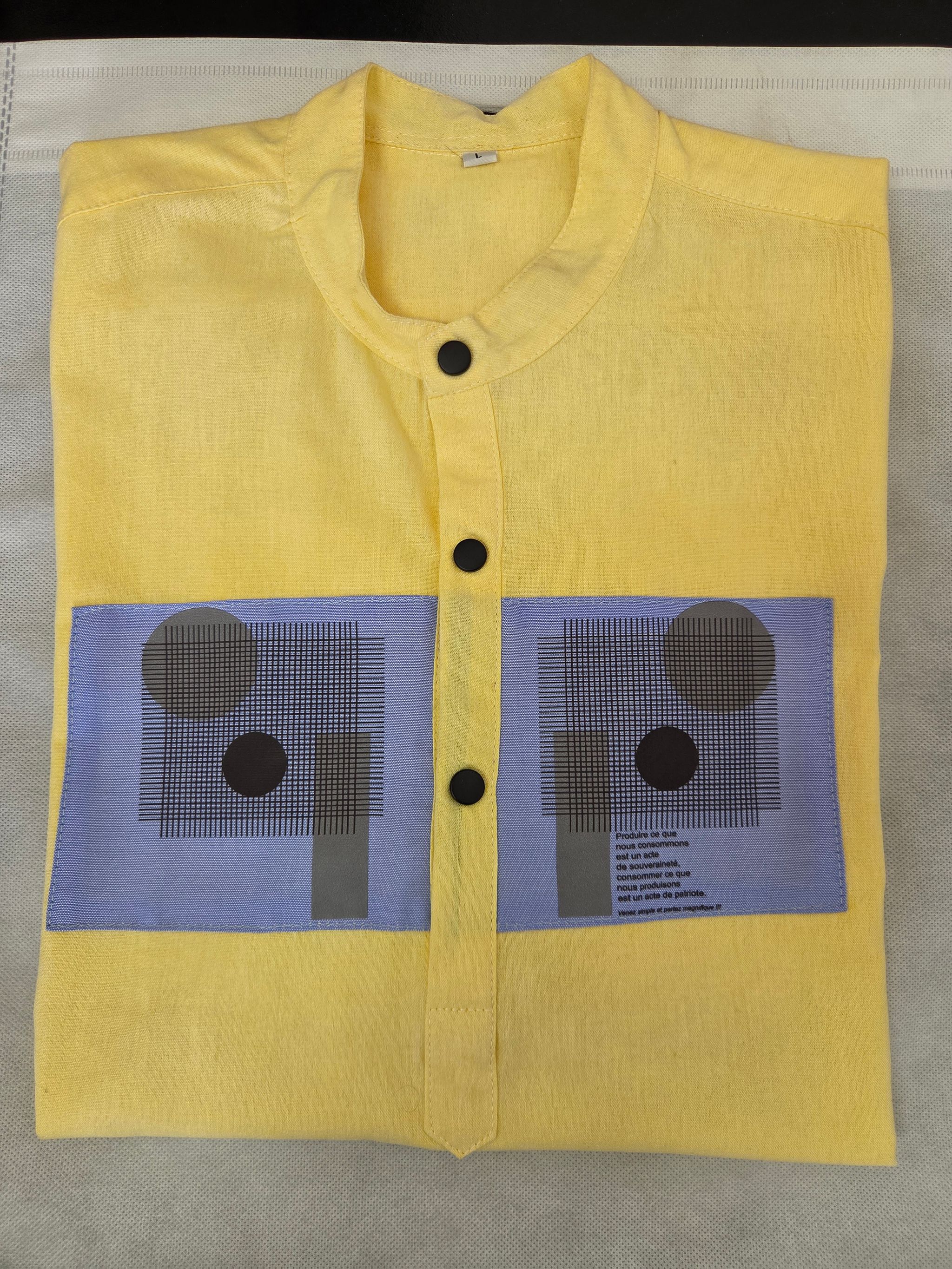 Chemise à trois boutons_0