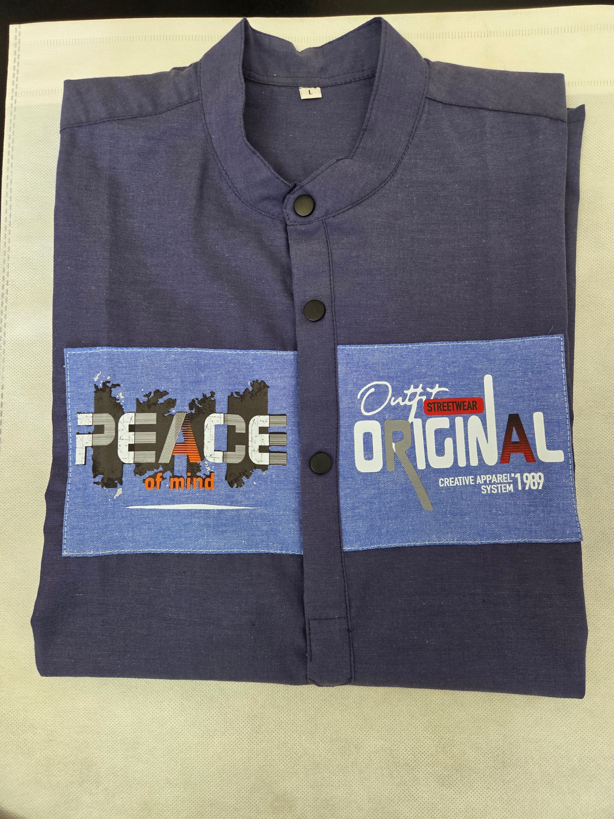 Chemise à trois boutons_4