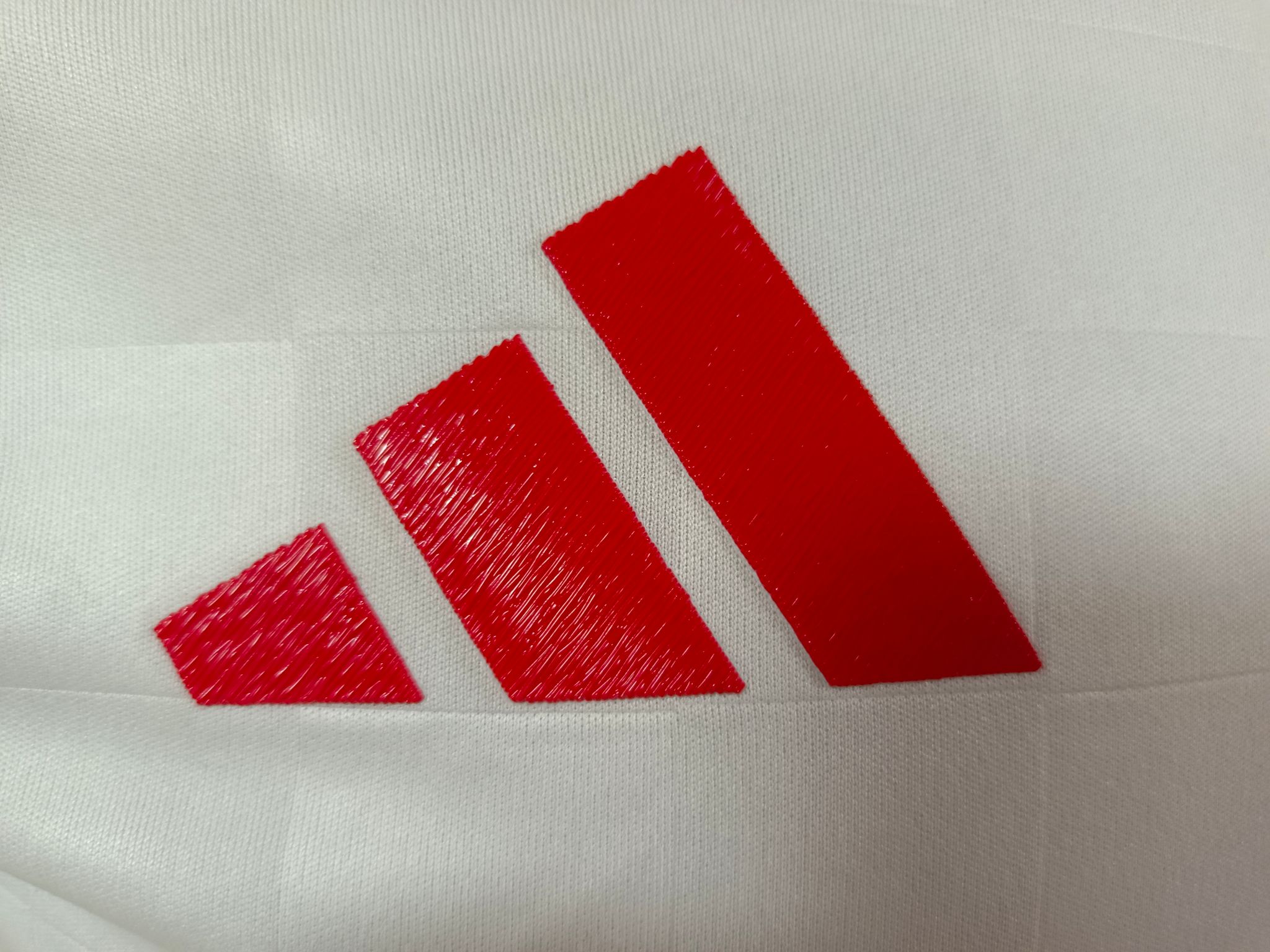 SL Benfica 2025/26 Third Shirt (White / Red)_2