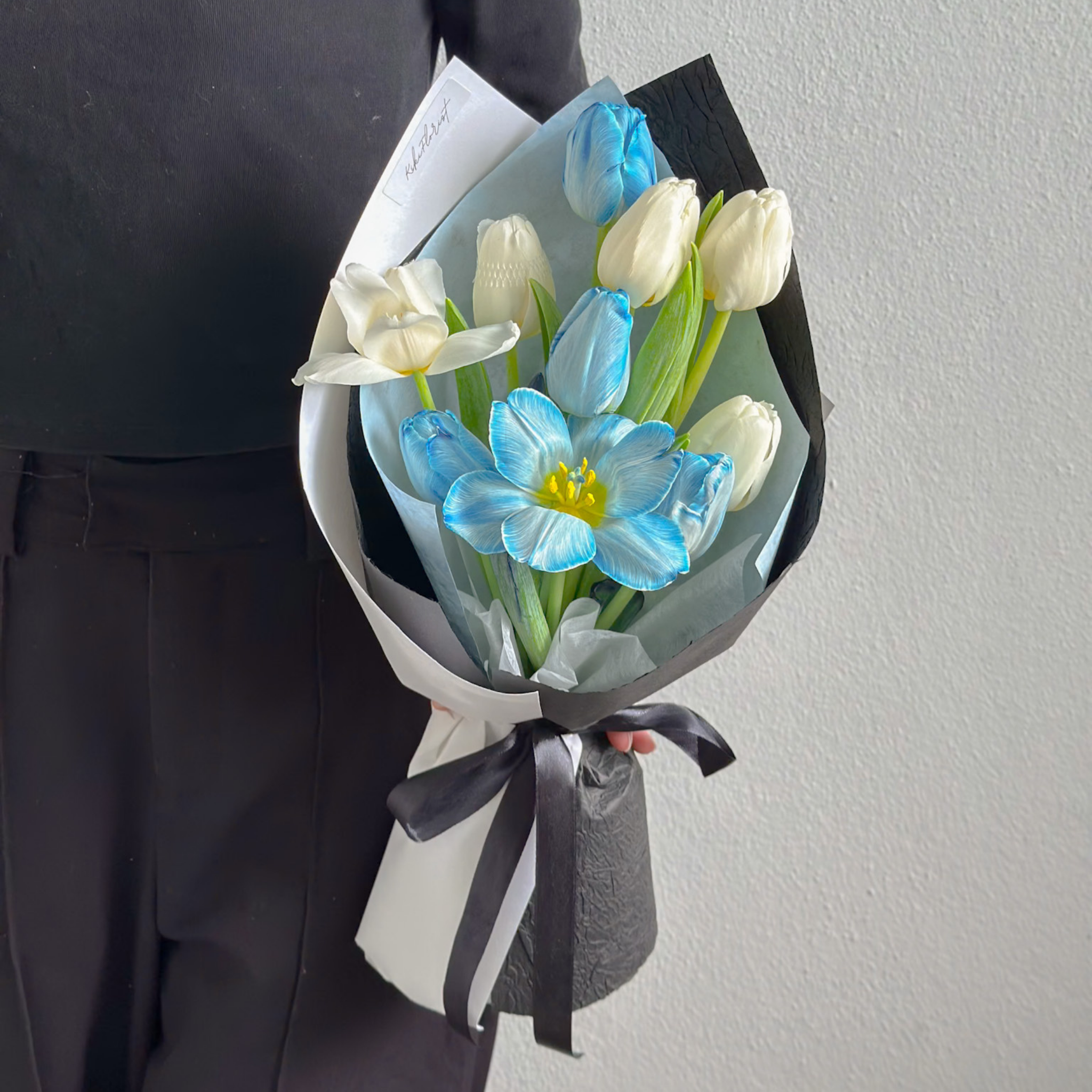 Blue & White Tulips_0