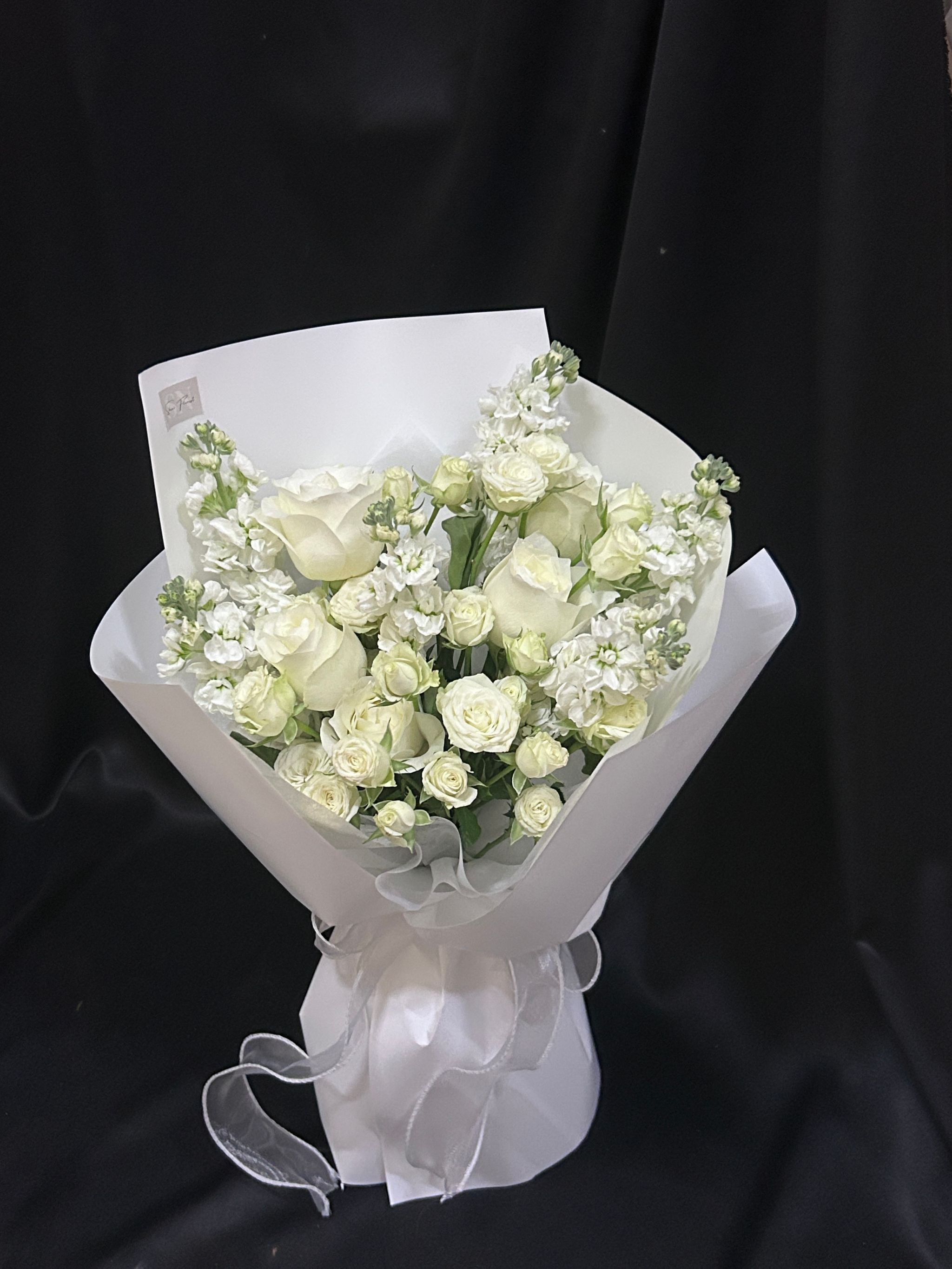 Whitesong Bouquet_0