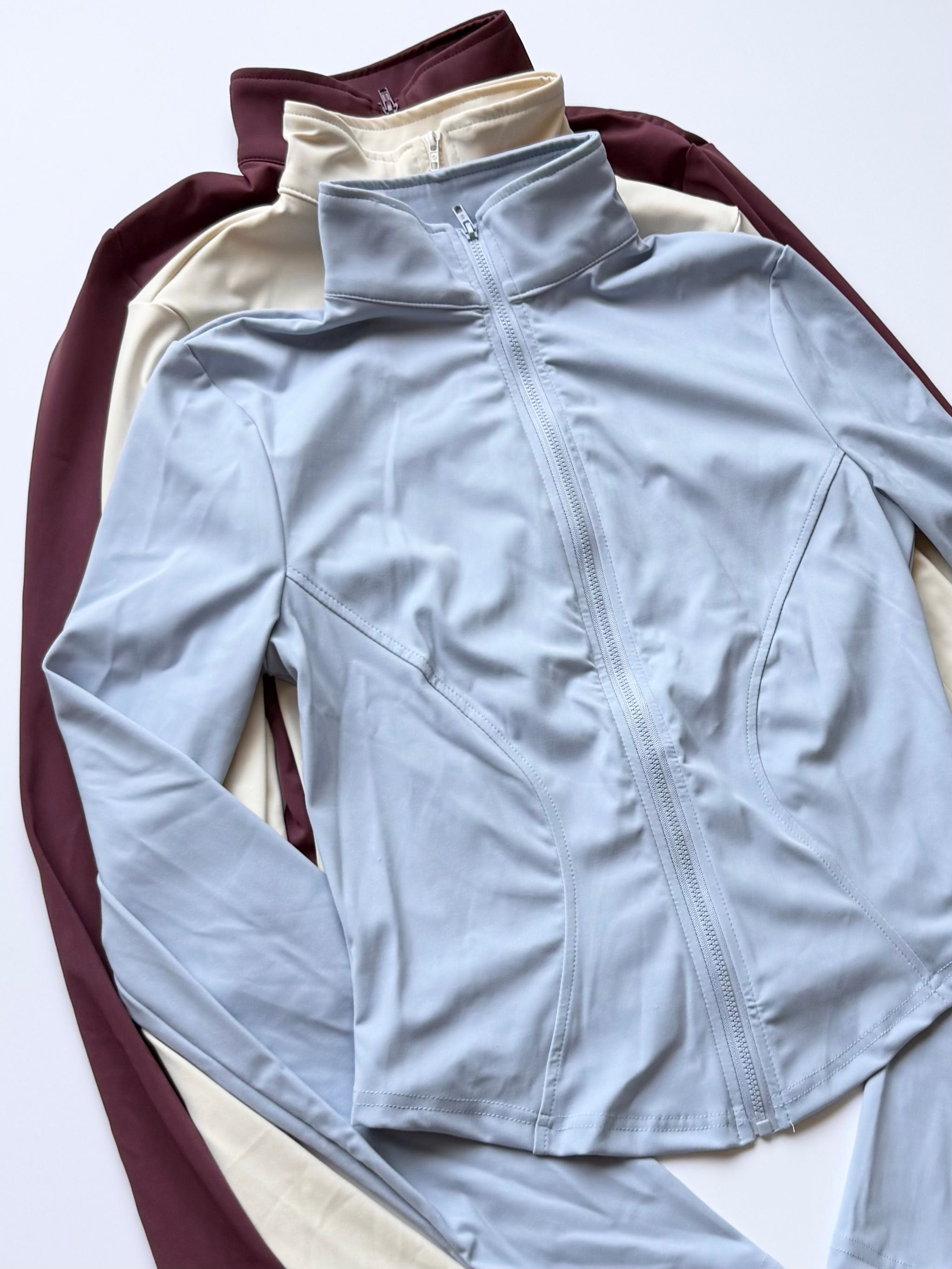 Jackets Bold Contour — Talla M_2