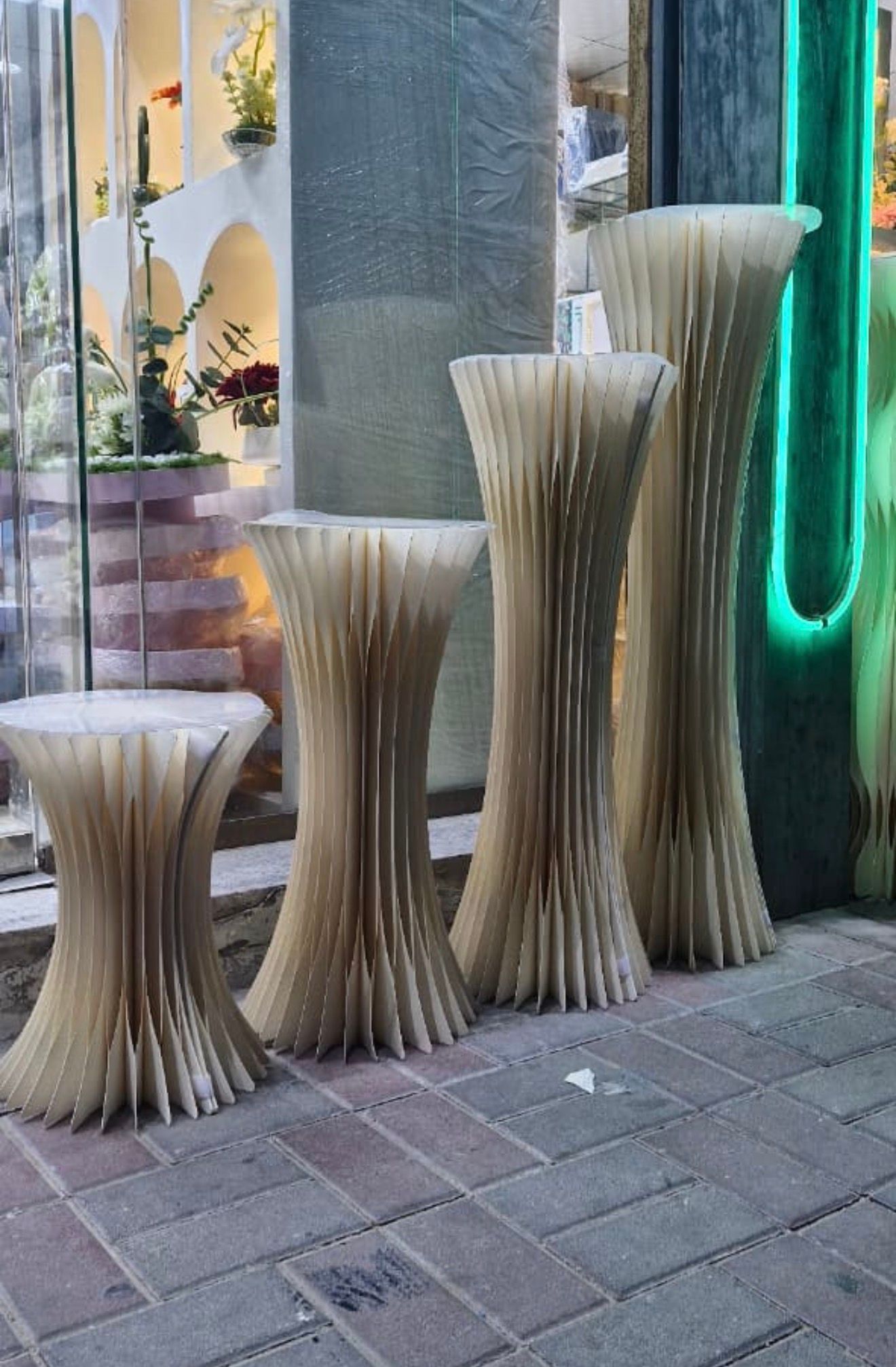 طقم خدمه 4حبات ورقيه تتحمل جميع انواع الصواني _0