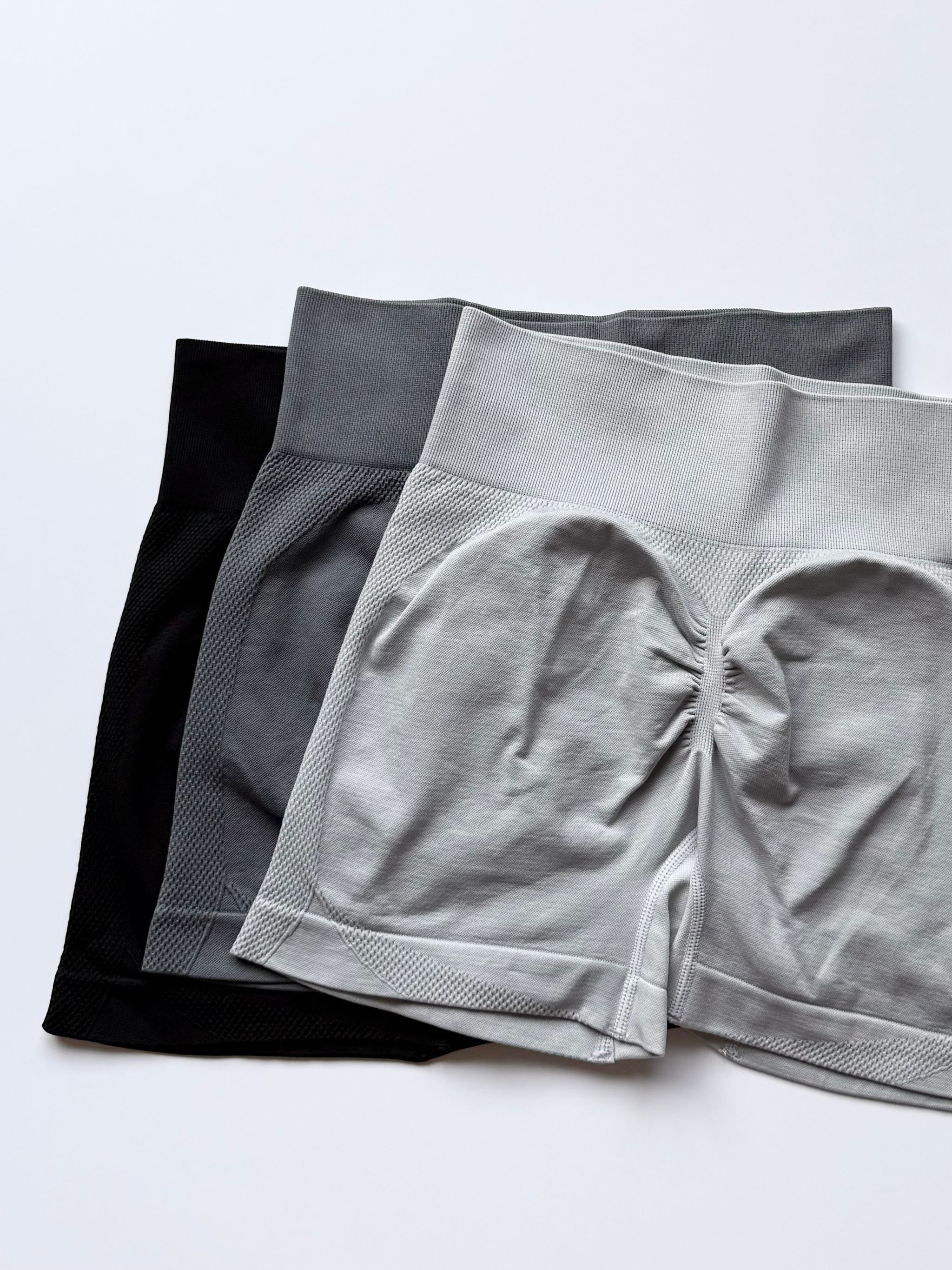 Shorts Bold Contour — Talla L_1