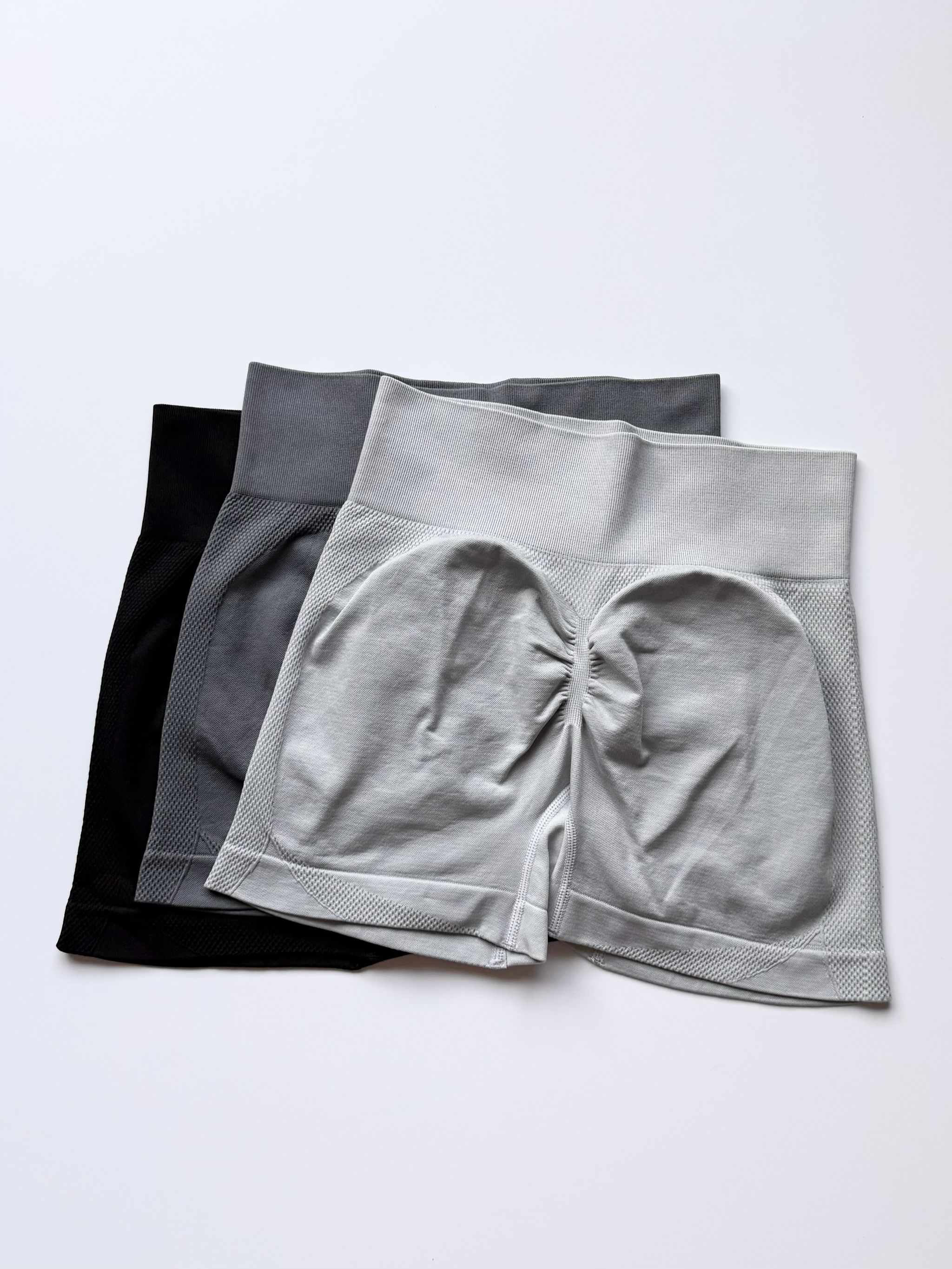 Shorts Bold Contour — Talla L_0