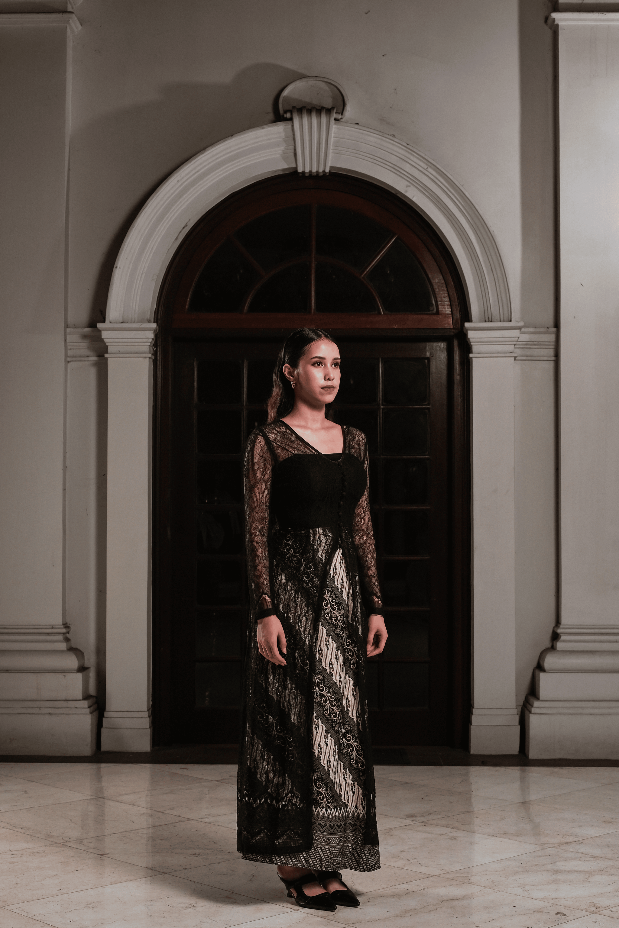 Anggun Lembut - Black_1