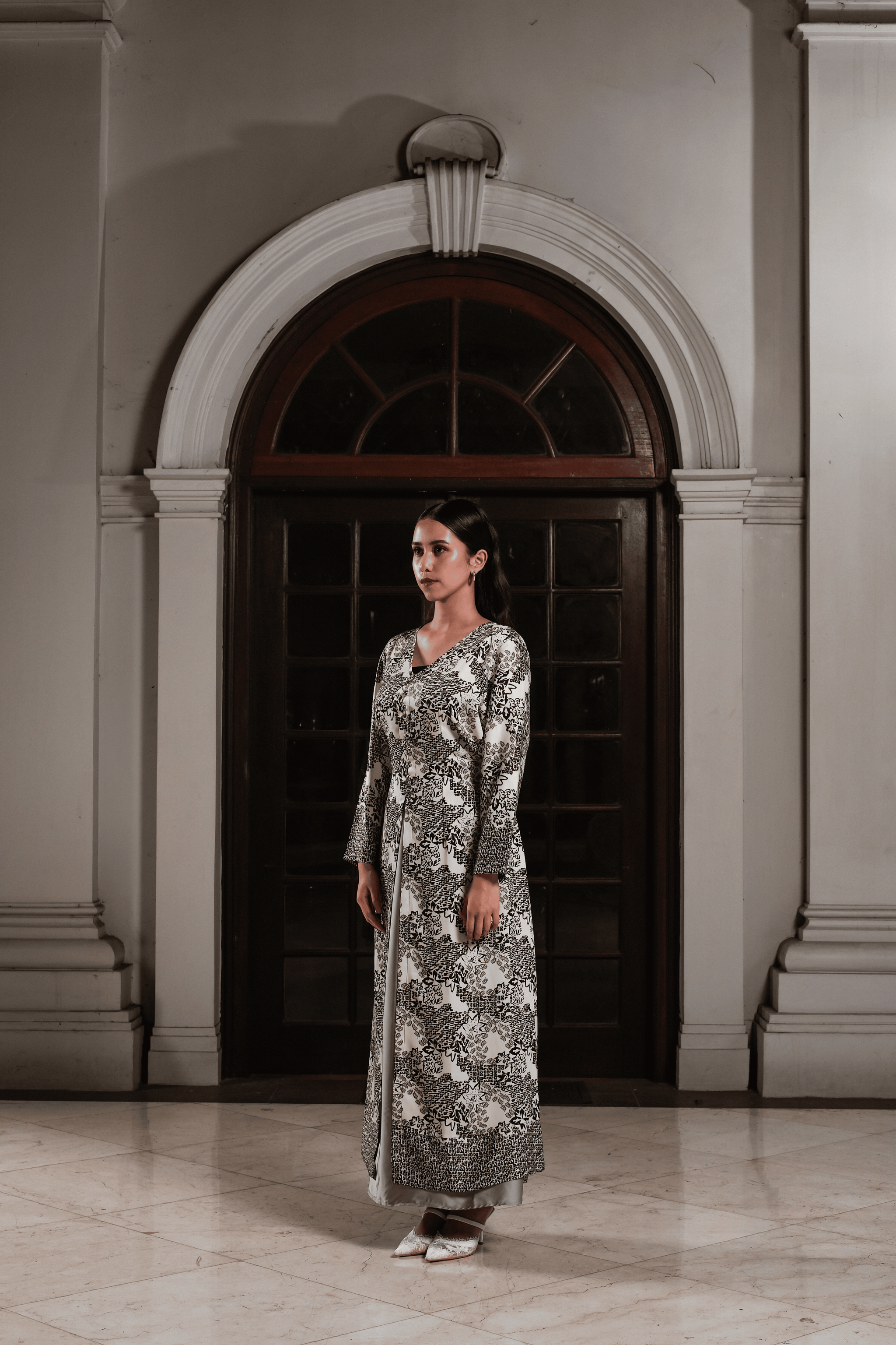 Anggun Alam - White Batik_3