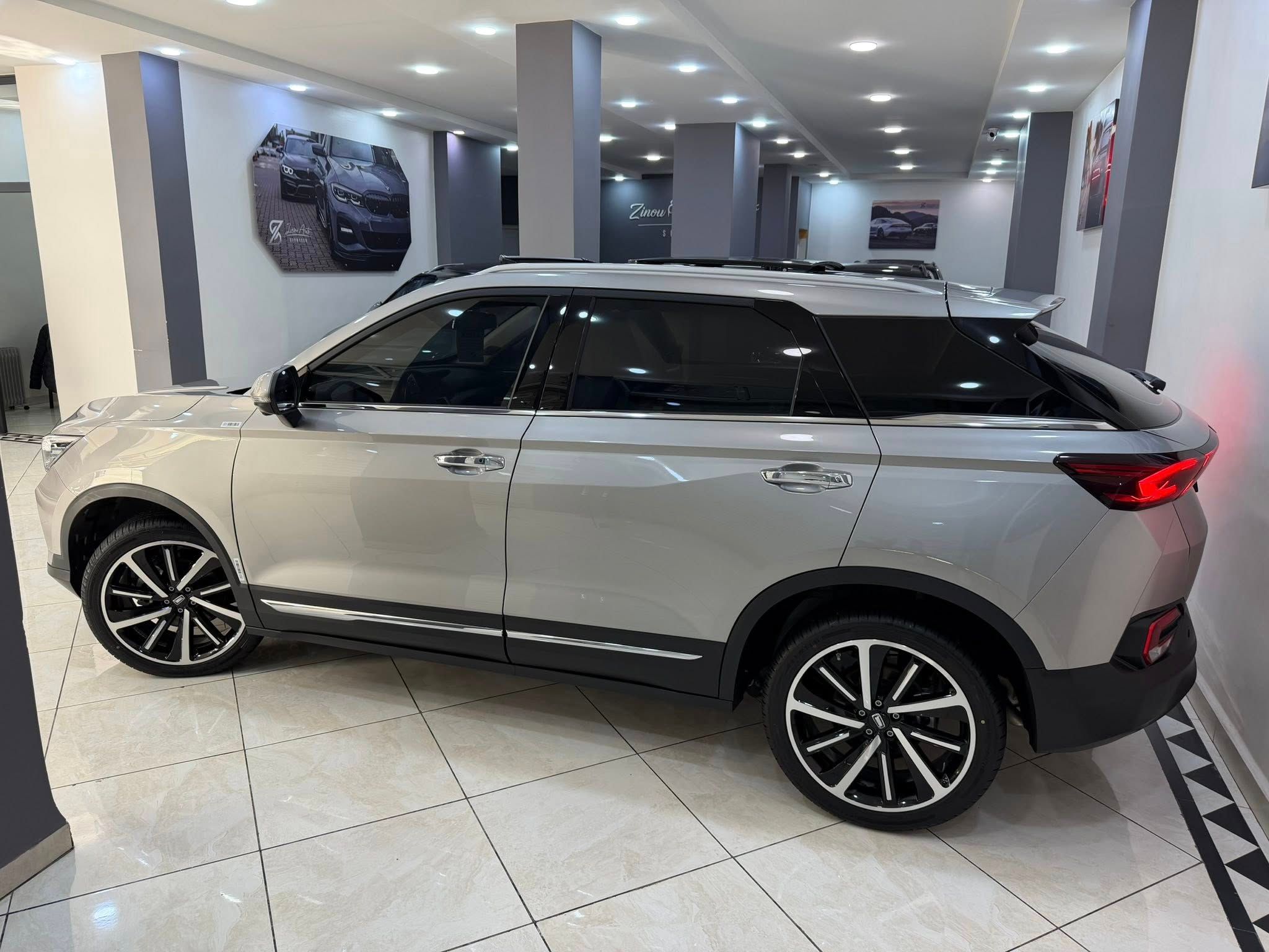 BESTUNE T77 2025 GRISE_5