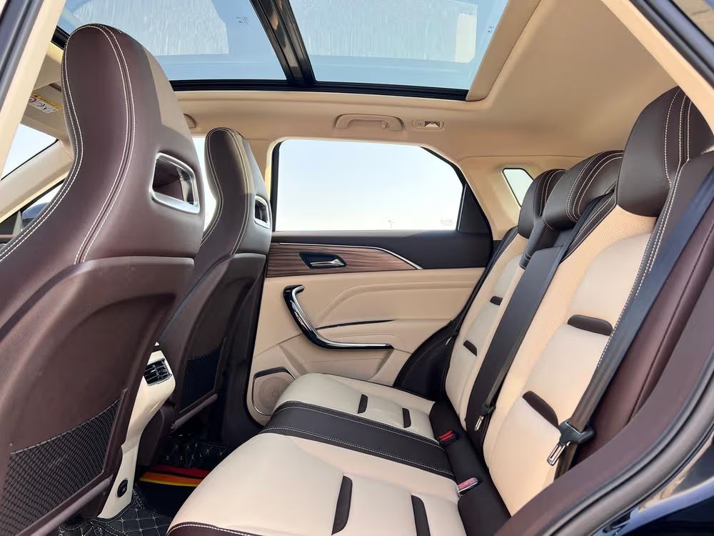 BESTUNE T77 2025 NOIR_8