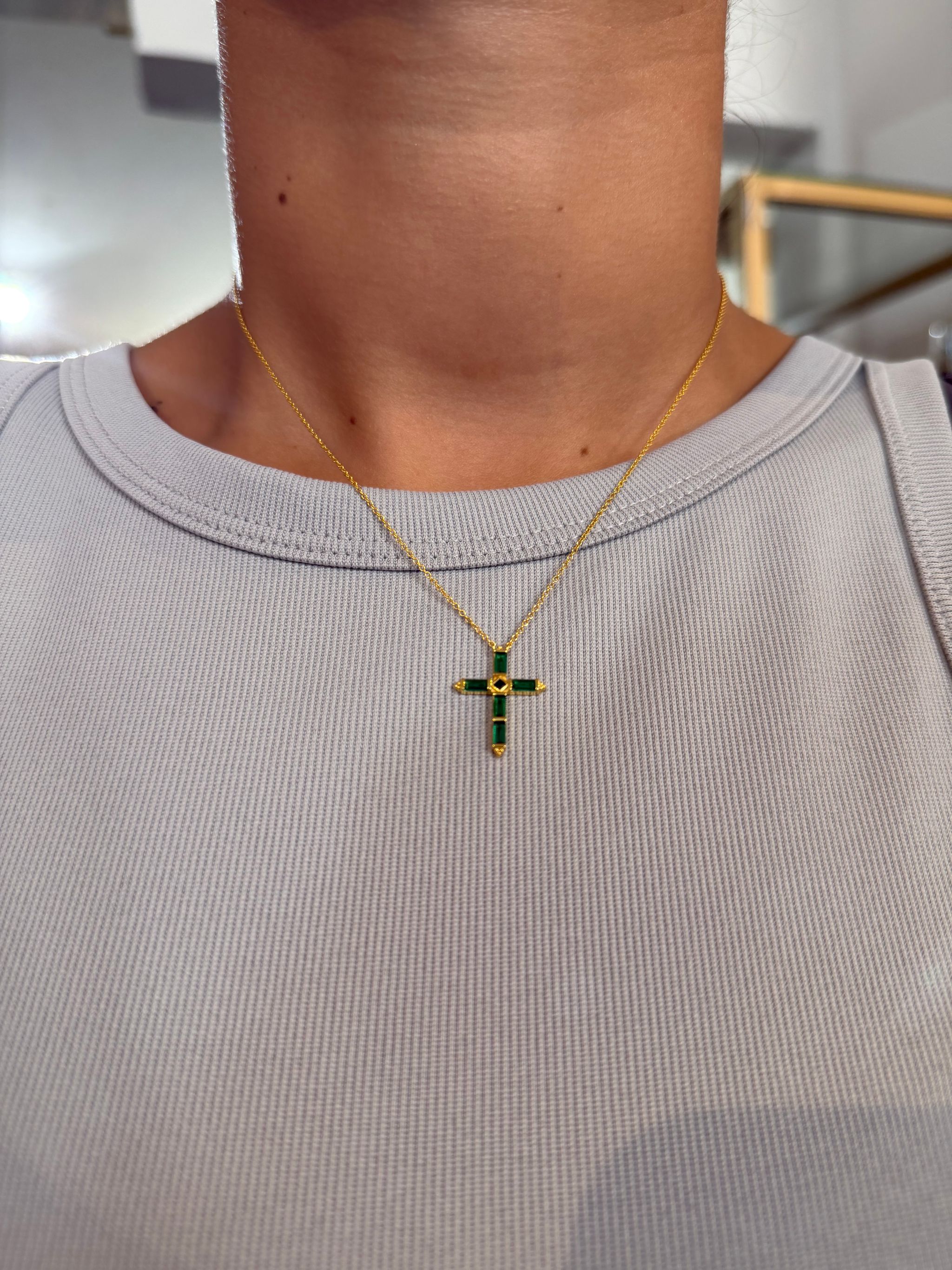 Emerald cross_1