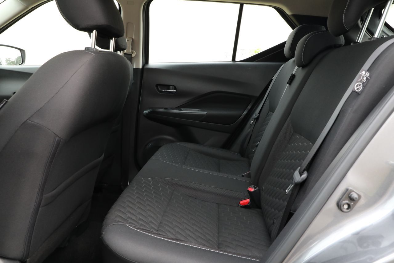 NISSAN KICKS 2020 GRISE_6