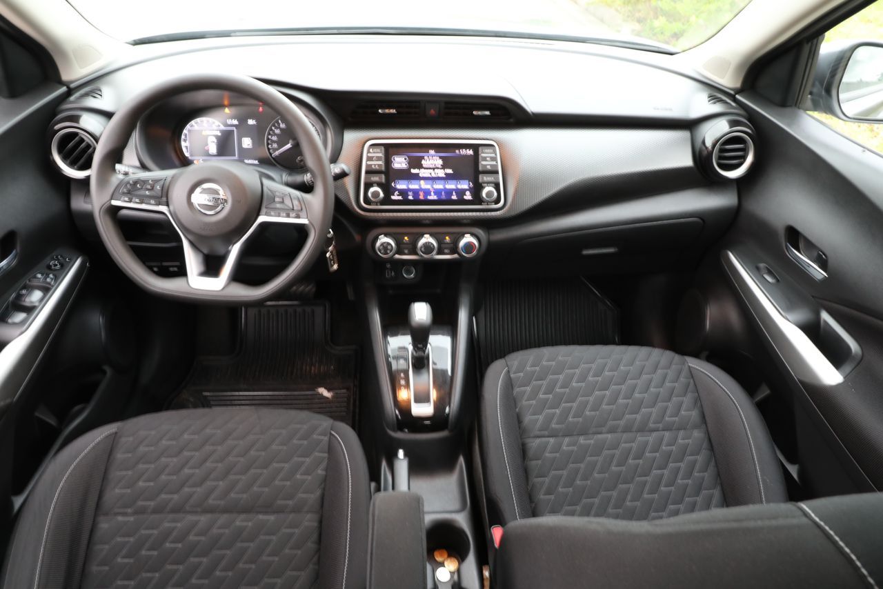 NISSAN KICKS 2020 GRISE_5