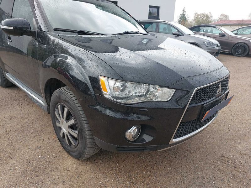 MITSUBISHI OUTLANDER  2011 NOIR_1