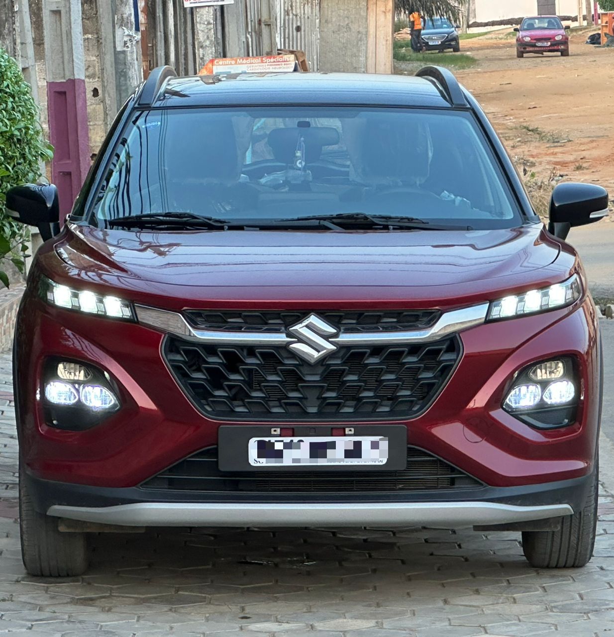 SUZUKI FRONX 2025 ROUGE_2