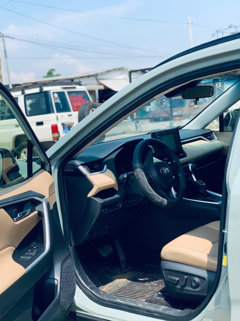 TOYOTA RAV4 2025 VERTE_7