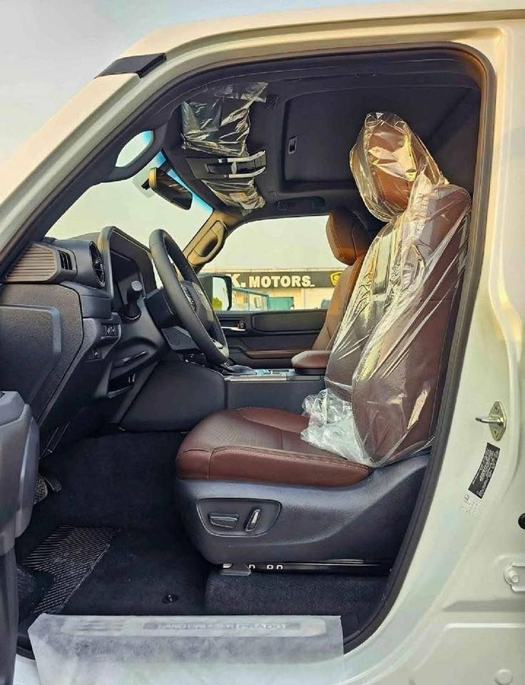 TOYOTA LAND CRUISER PRADO 2025 GRIS_6